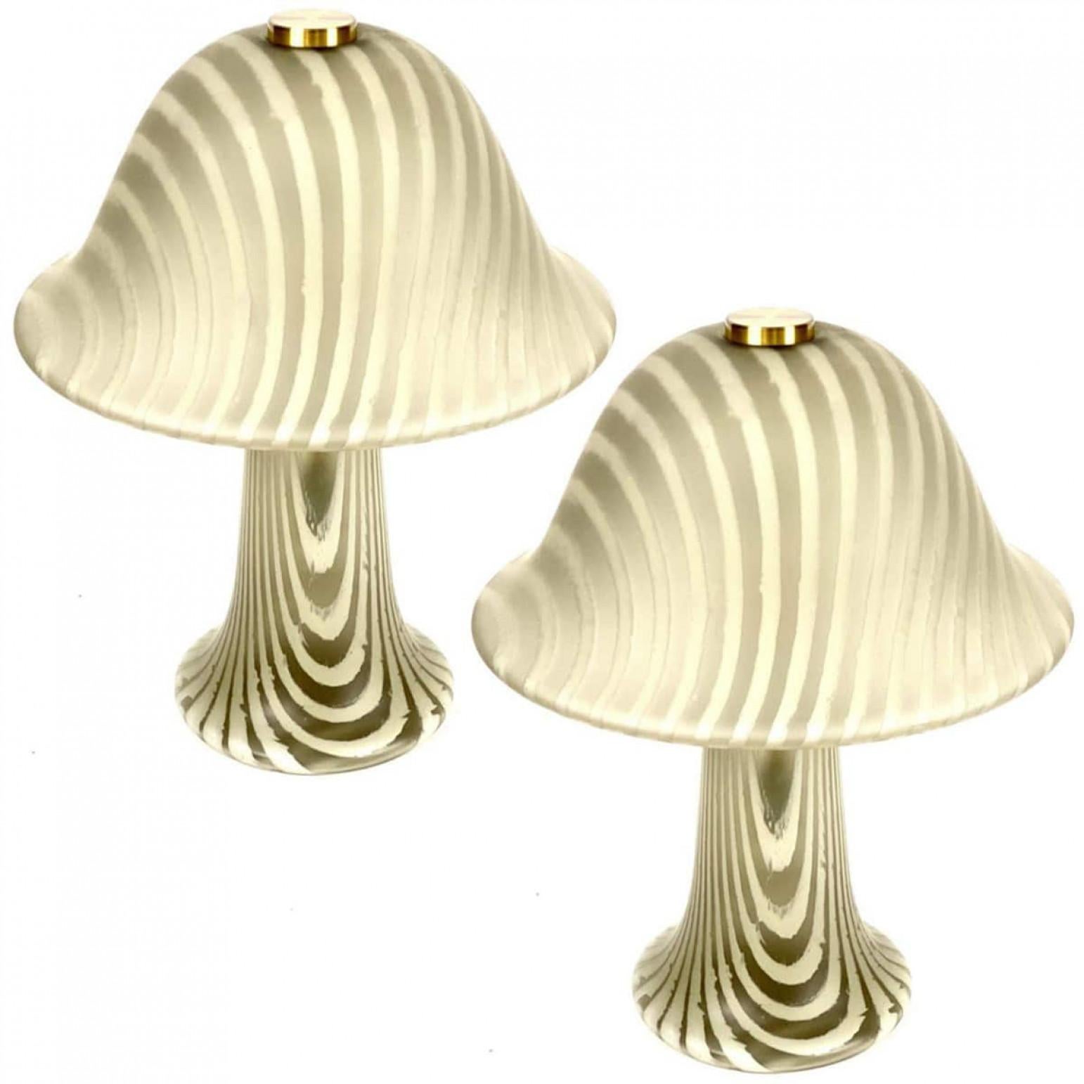 Large Mushroom Table Lamp by Peill Putzler, 1970s Otro en venta