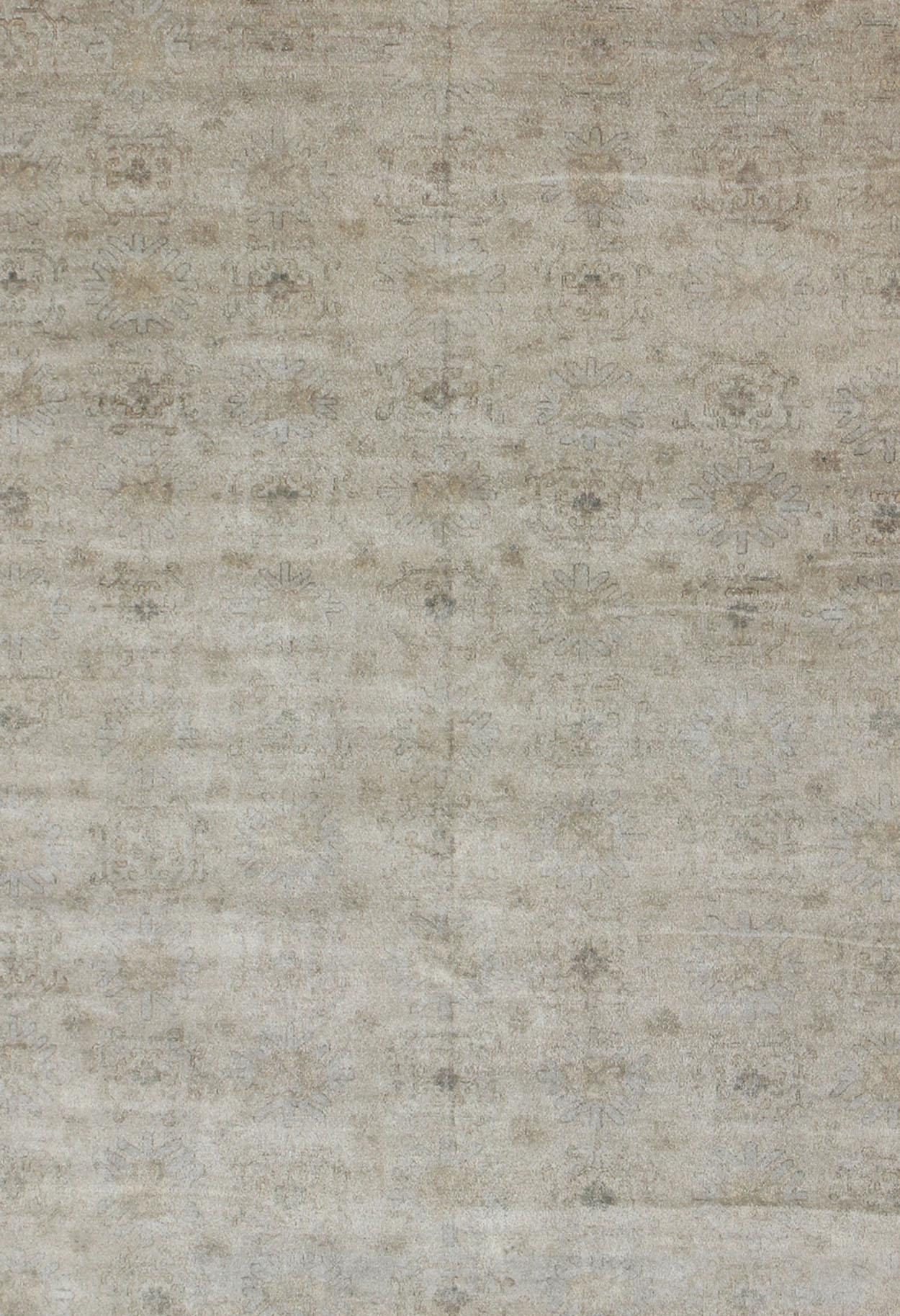 Großer moderner gemusterter Khotan-Teppich mit überdimensionalen subgeometrischen Motiven (Handgeknüpft) im Angebot
