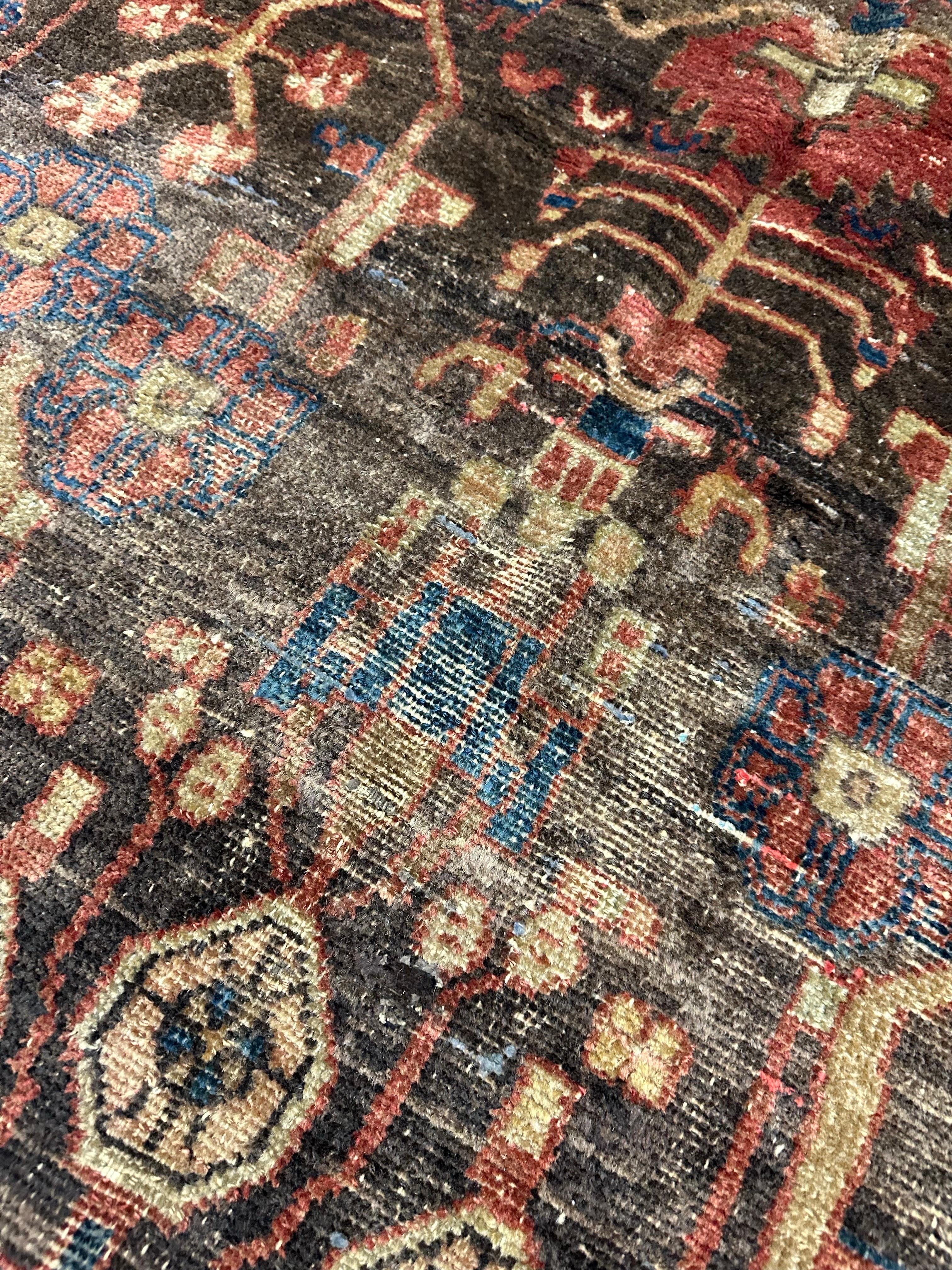 Großer gedämpfter Ton Halbantiker Persischer Handgeknüpfter Wollteppich Läufer (20. Jahrhundert) im Angebot