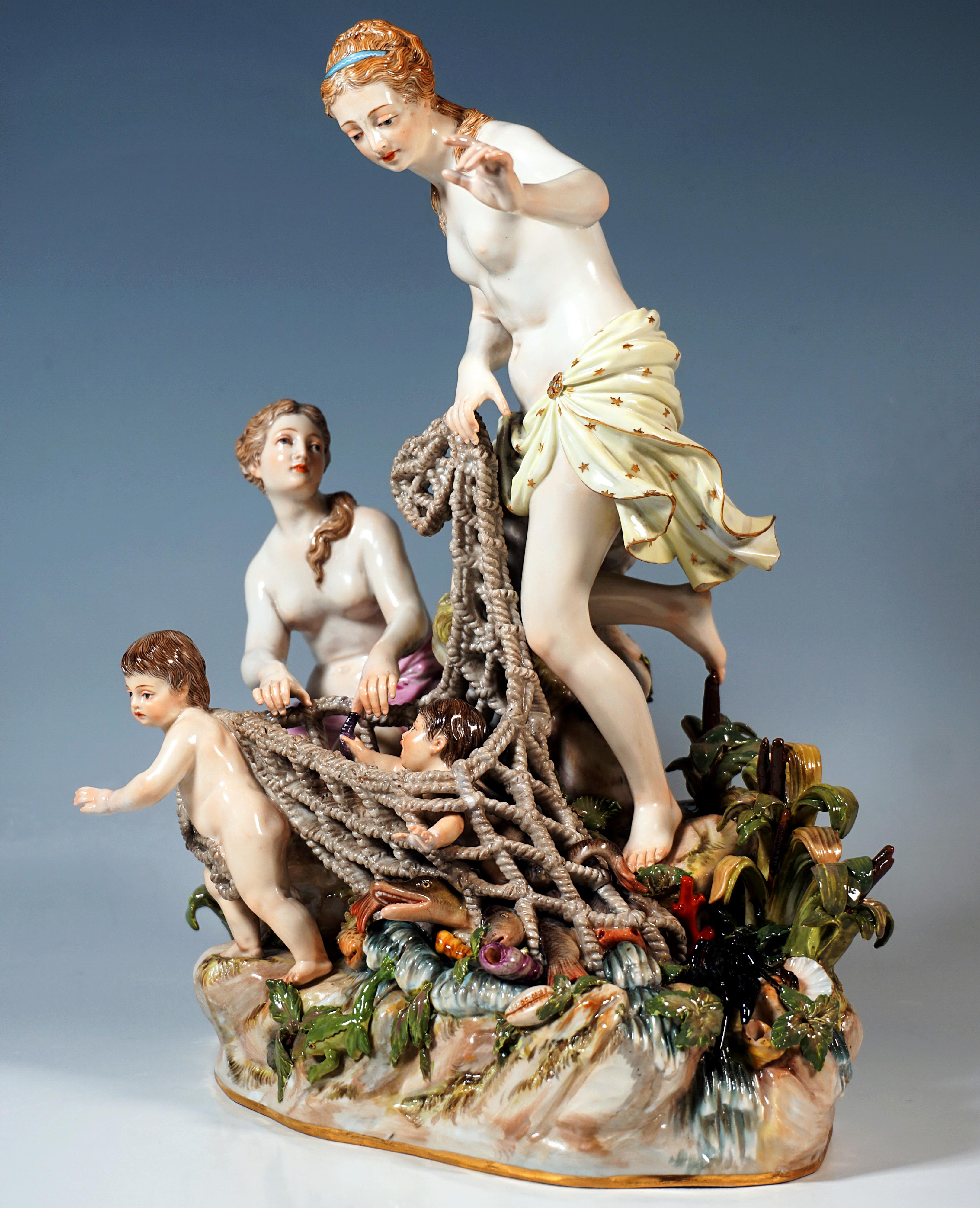 Allemand Large Mythological Meissen Group 'The Catch Of The Triton', J.J. Kändler, c 1860 en vente