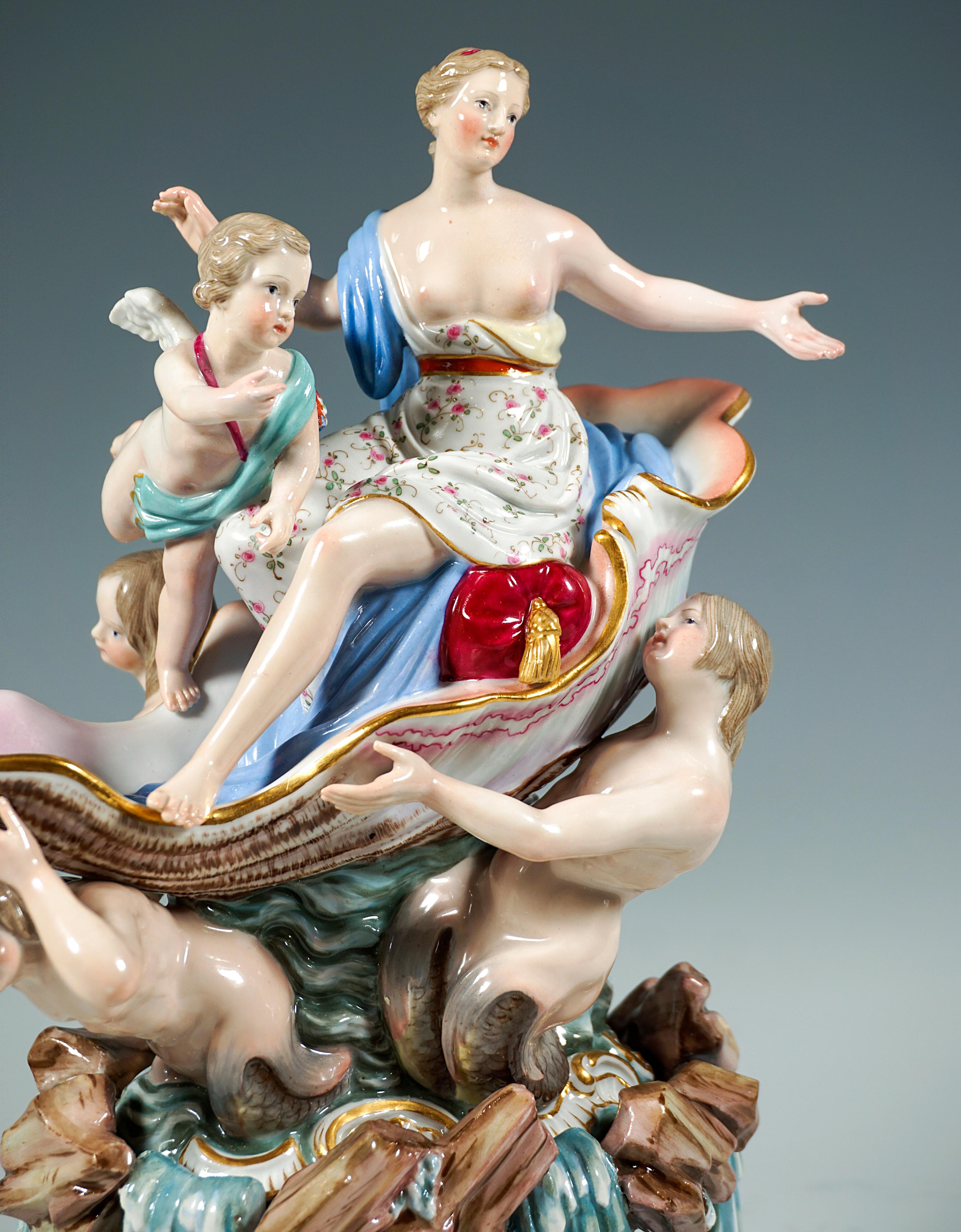 Large Mythological Meissen Group 'Triumph Of Venus', by J.J. Kaendler, c. 1870 In Good Condition For Sale In Vienna, AT