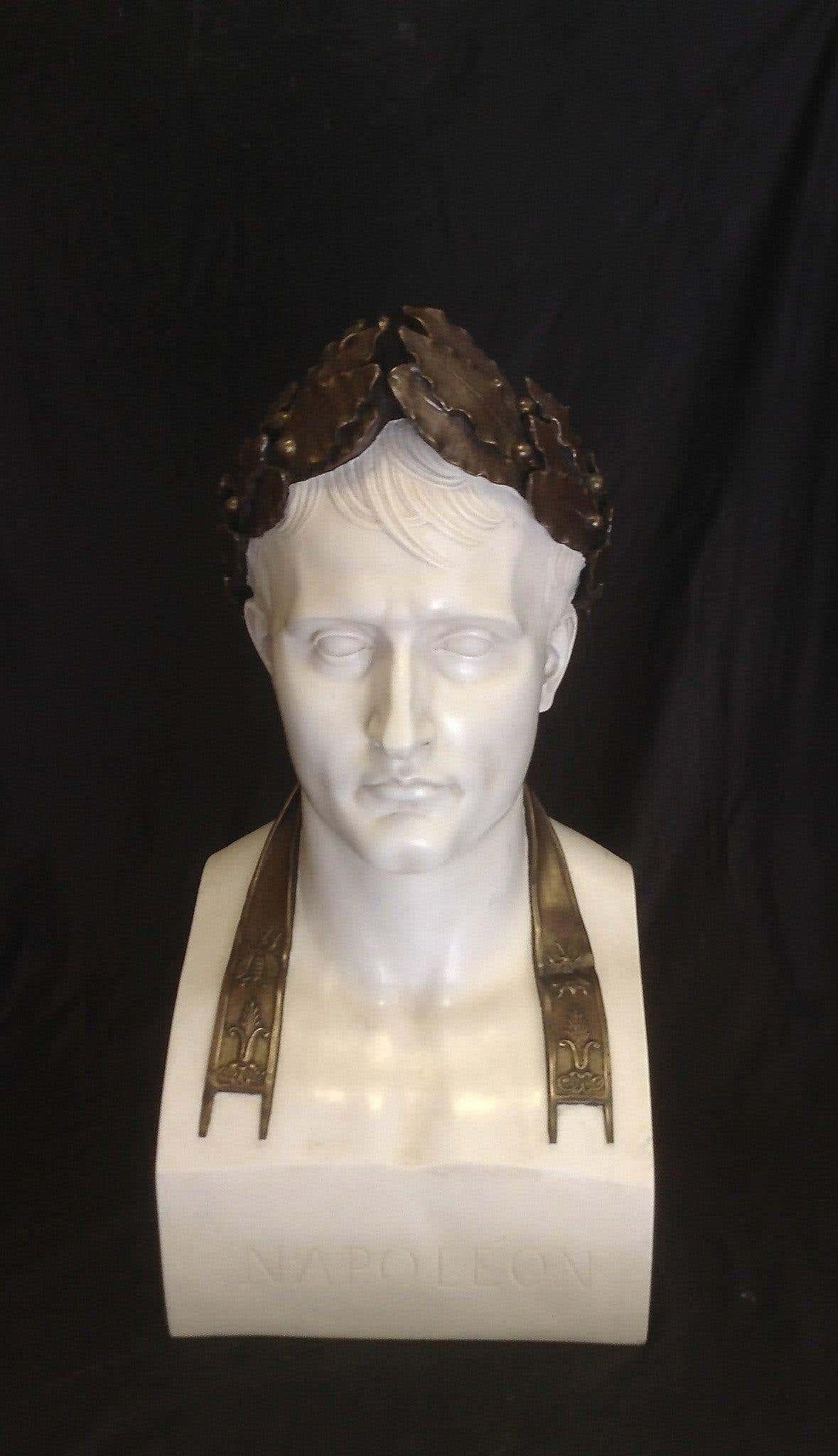 A stunning Napoleon as Caesar marble bust, 20th century.
Napoleon as Caesar, a bust, after the antique by Canova, 1804.
Finished in marble and bronze.

In 1802 Napoleon brought the finest Italian neoclassical sculptor, Antonio Canova, to Paris