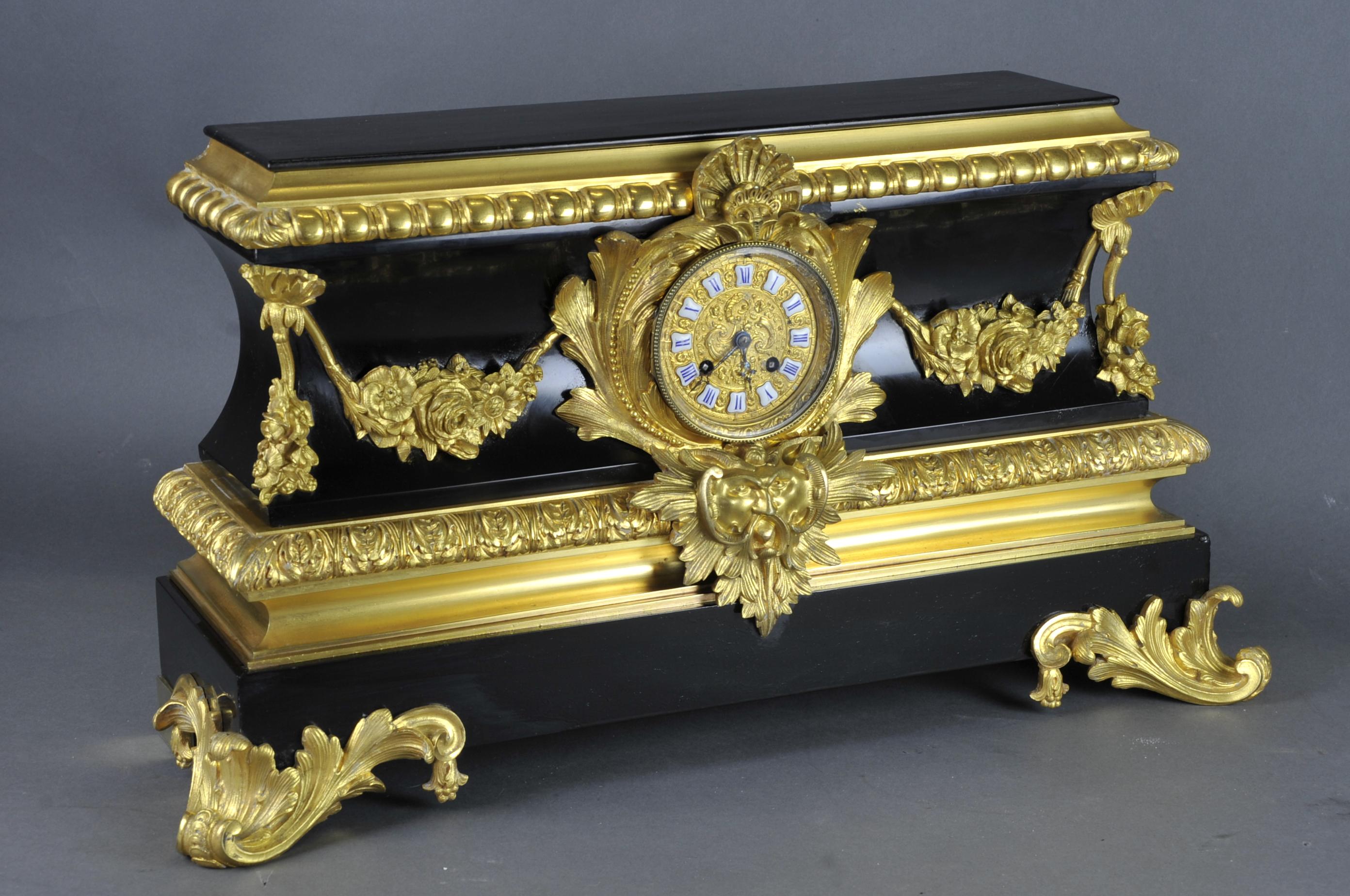 Grande horloge Napoléon III en marbre noir belge et bronze doré par Raingo Frère en vente 1