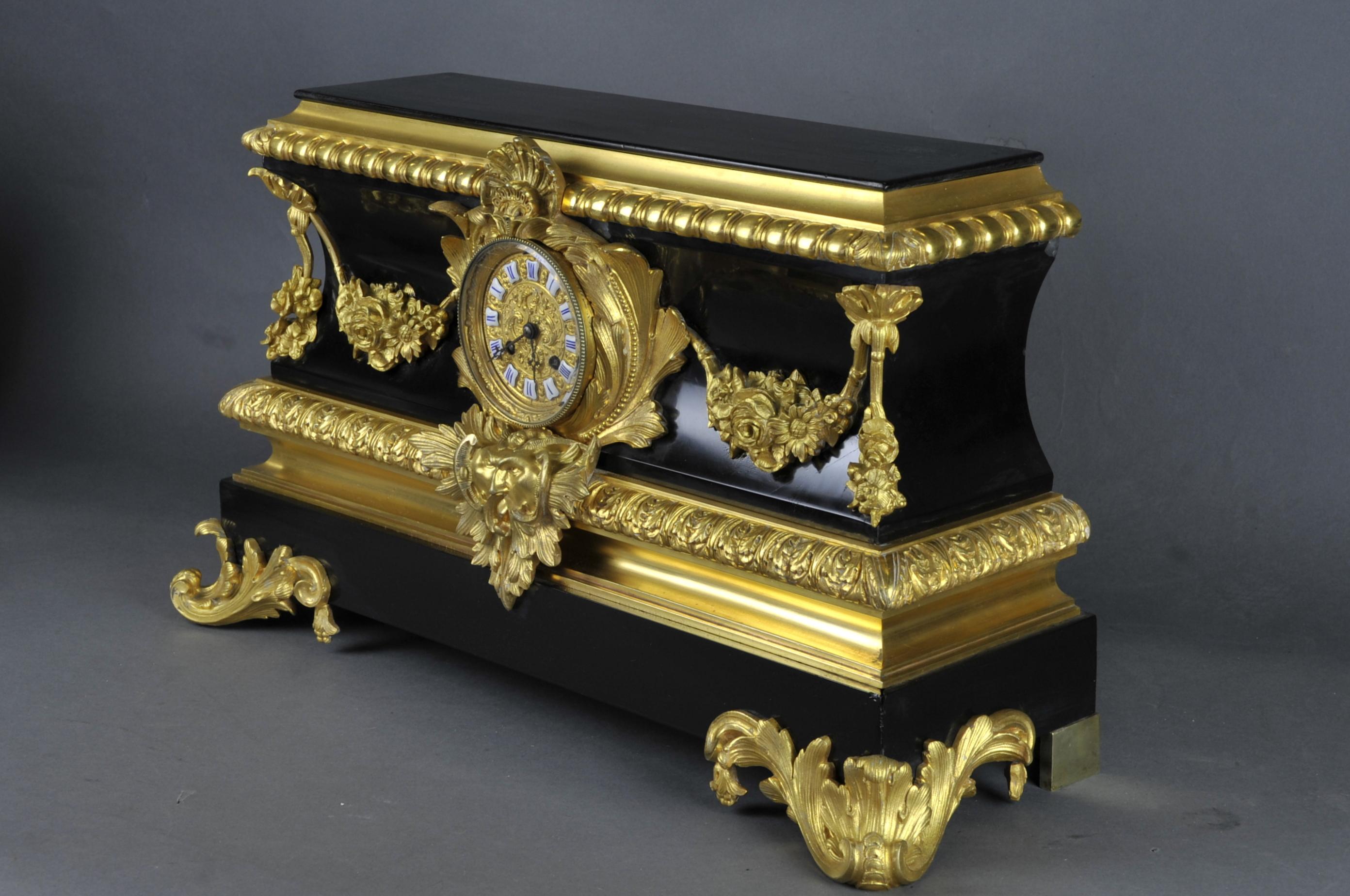 Grande horloge Napoléon III en marbre noir belge et bronze doré par Raingo Frère en vente 2