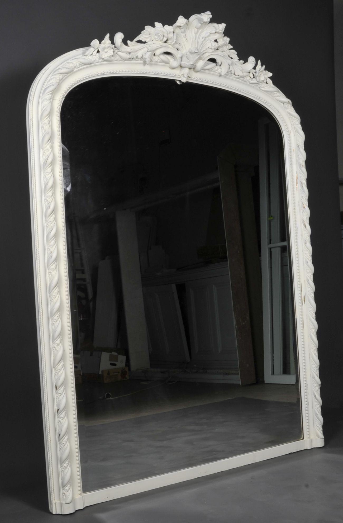 Large Napoleon III Mirror in Lacquered Wood and Stucco 6