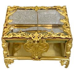 Grand coffret Napoléon III en verre monté en bronze doré Français