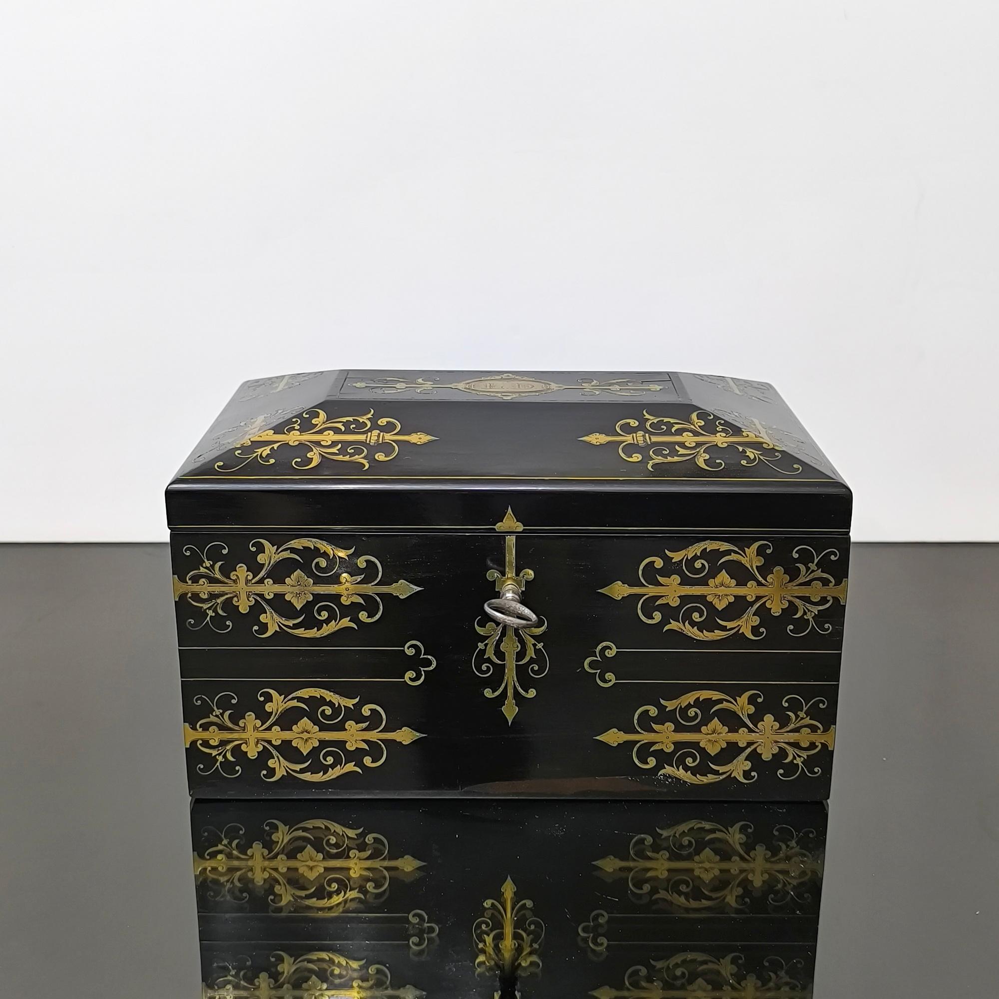 Große rechteckige Schmuckschatulle Napoleon III. gestempelt TAHAN Lieferant des Kaisers (Französisch) im Angebot