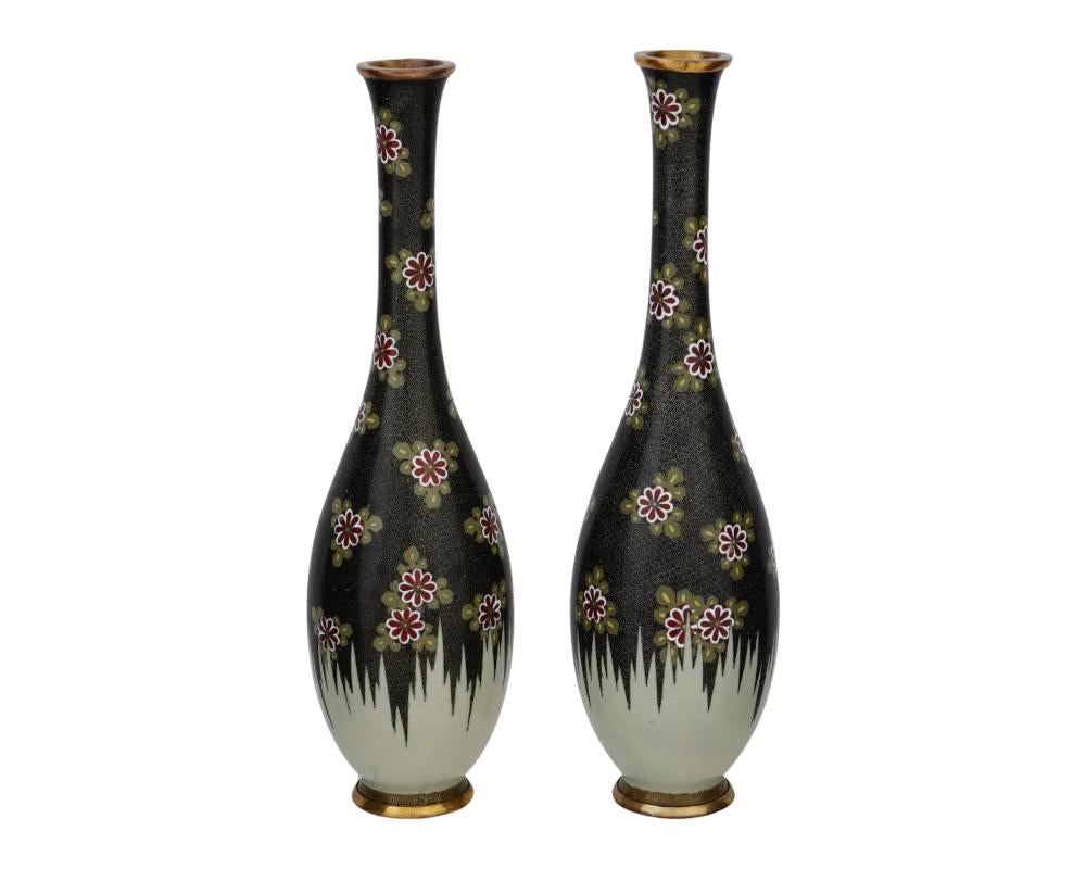 A Large Pair Of Narrow Neck Antique Japanese Cloisonne Enamel Meiji Vases In Good Condition For Sale In New York, NY