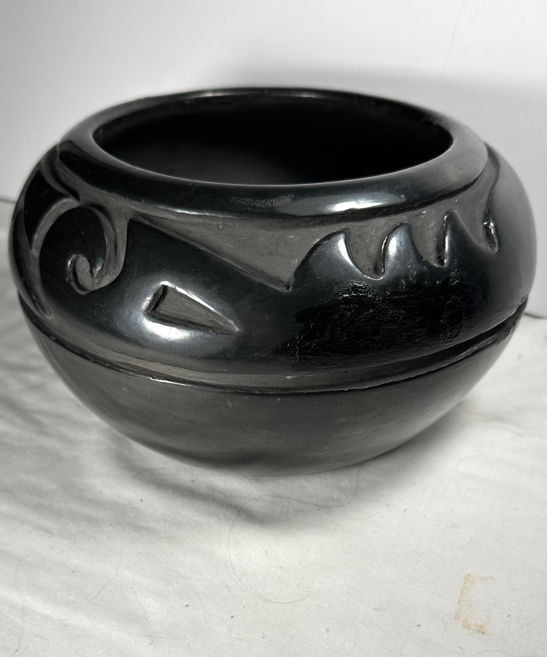 20th Century Large Native American Vintage Santa Clara Pueblo Blackware Bowl