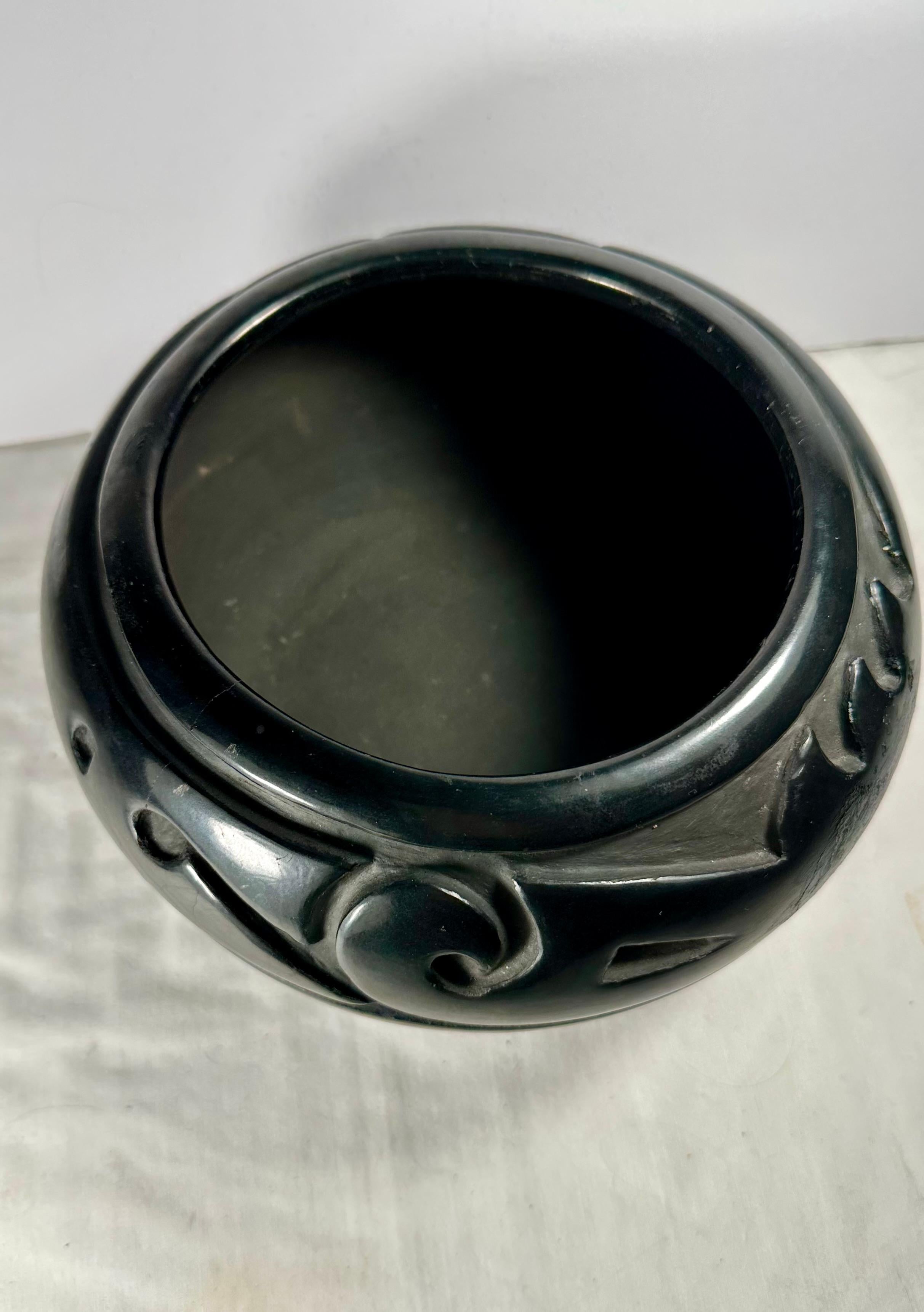 Pottery Large Native American Vintage Santa Clara Pueblo Blackware Bowl