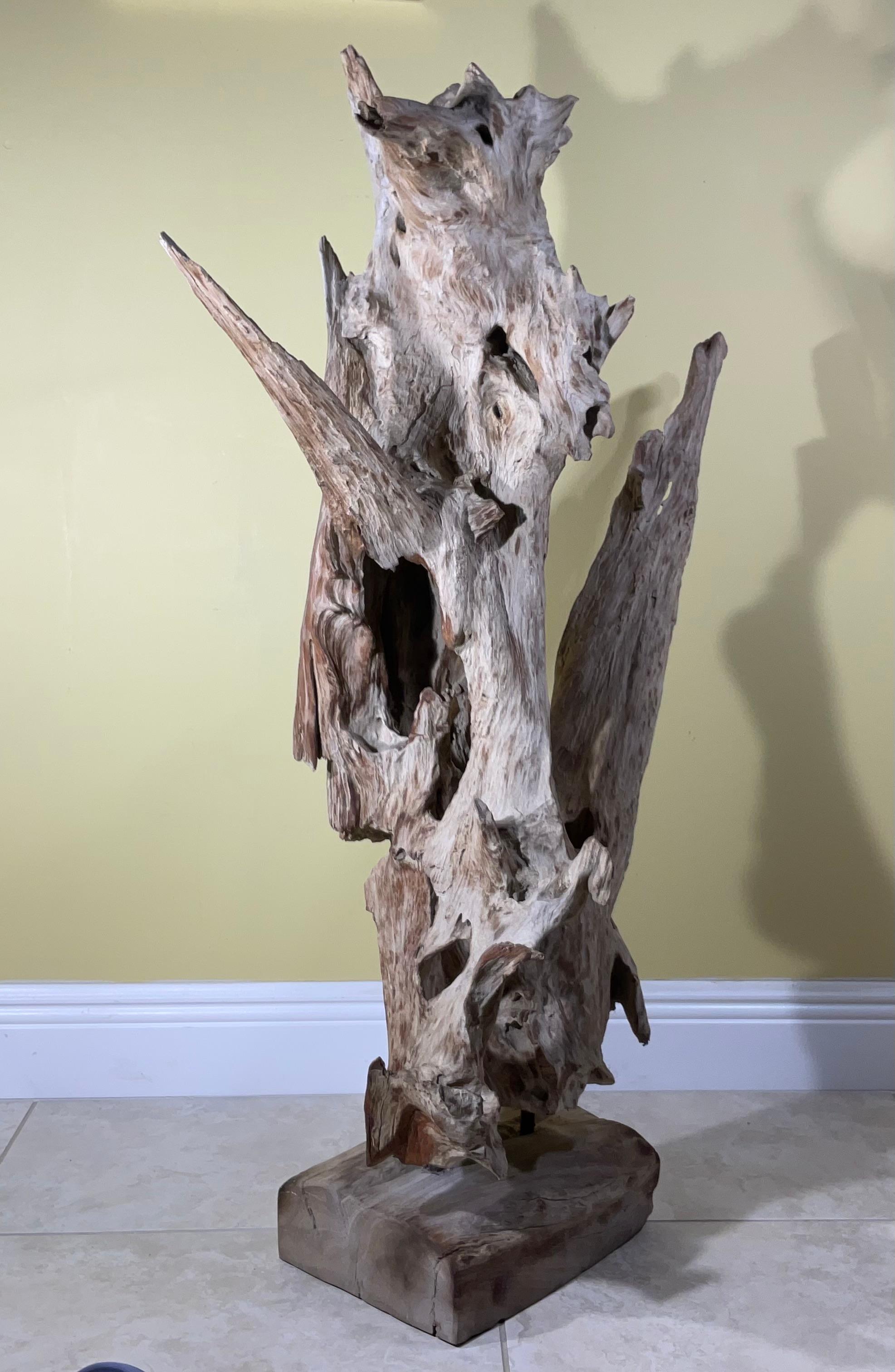 Large Natural Abstract Driftwood Sculpture  In Good Condition For Sale In Delray Beach, FL