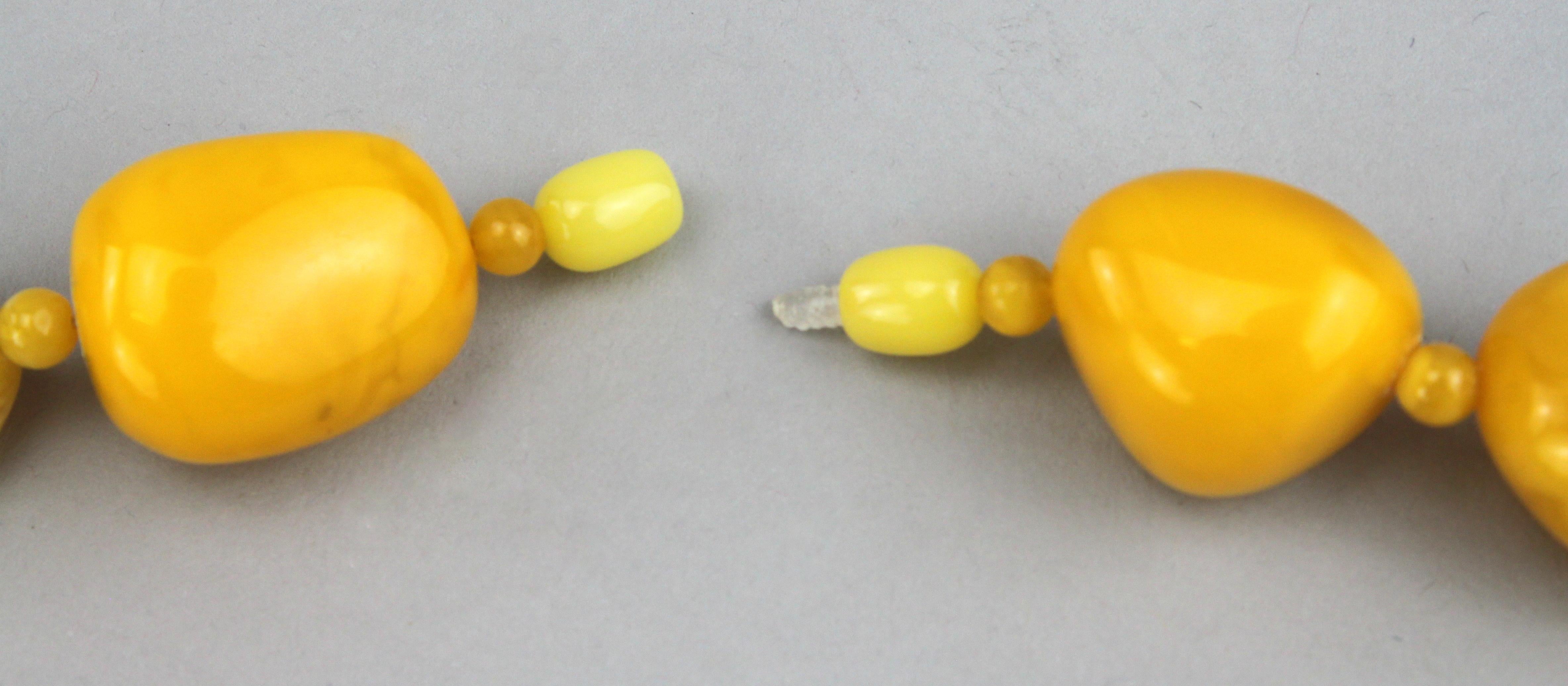 Women's Large Natural Baltic White Amber Necklace For Sale