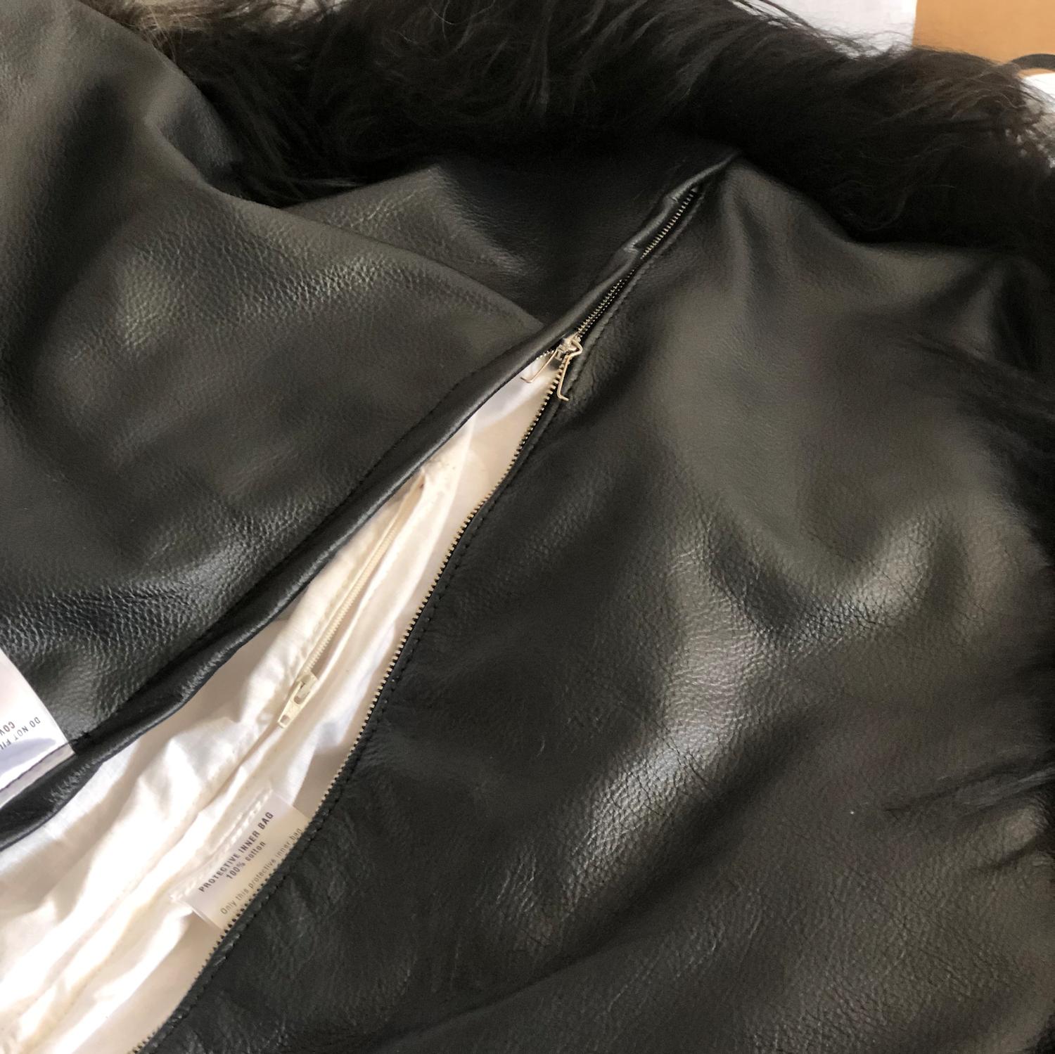 Schwarzer Bag-Stuhl aus isländischem Schafsleder in Kartoffelform (Böhmisch) im Angebot