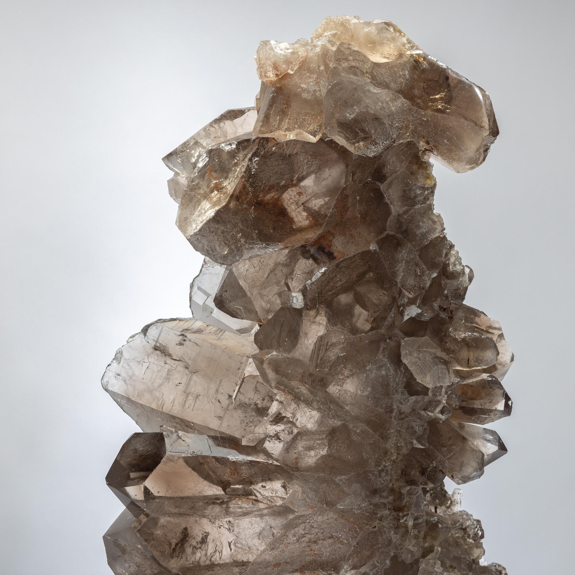 Large Natural Brazilian Smoky Quartz Mounted on Custom Acrylic Base In New Condition For Sale In Polanco, CDMX