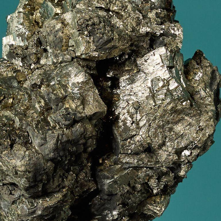 Large Natural Cabinet Scale Pyrite Specimen In Fair Condition For Sale In Wormelow, Herefordshire