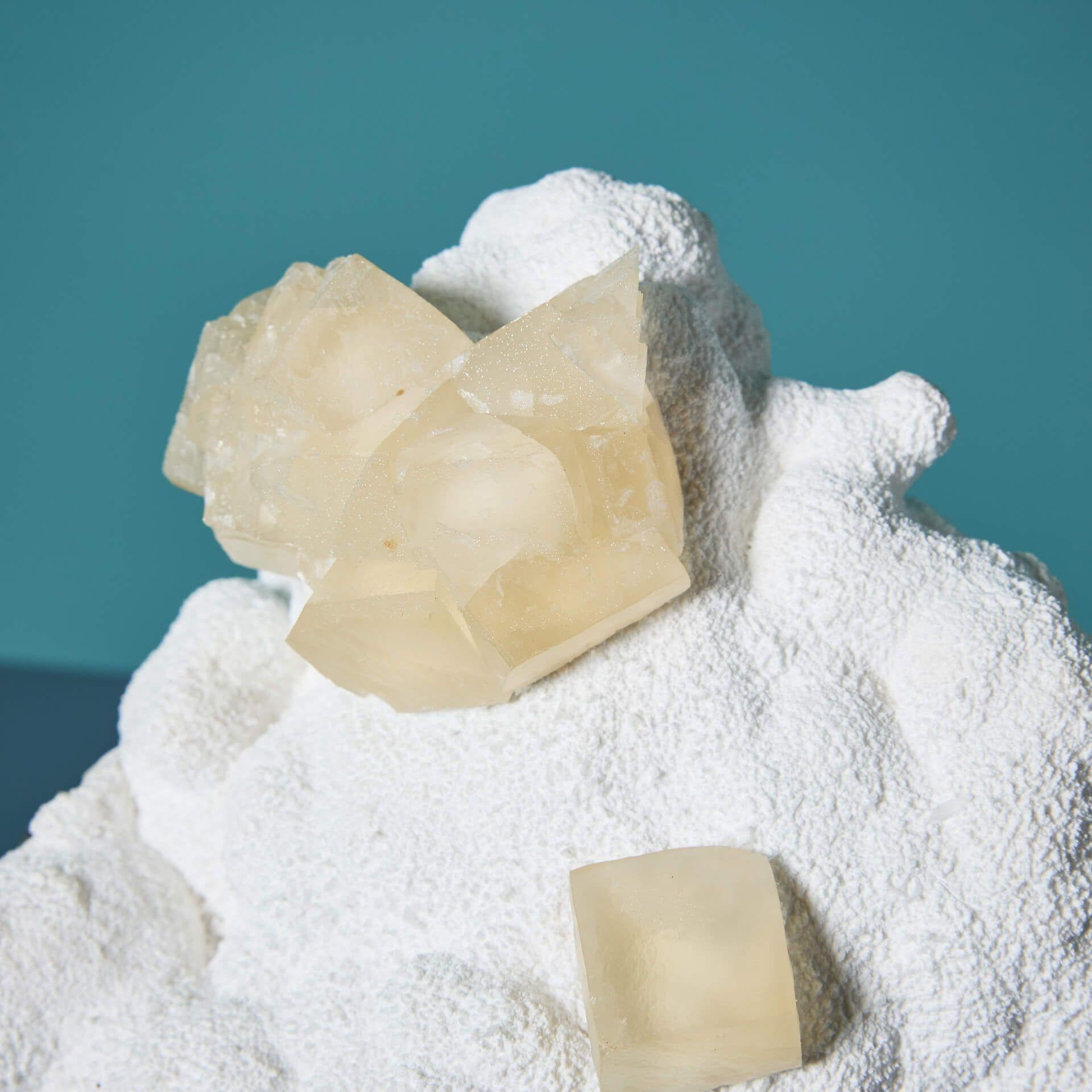 Grand spécimen minéral naturel de calcite et de stilbite État moyen - En vente à Wormelow, Herefordshire