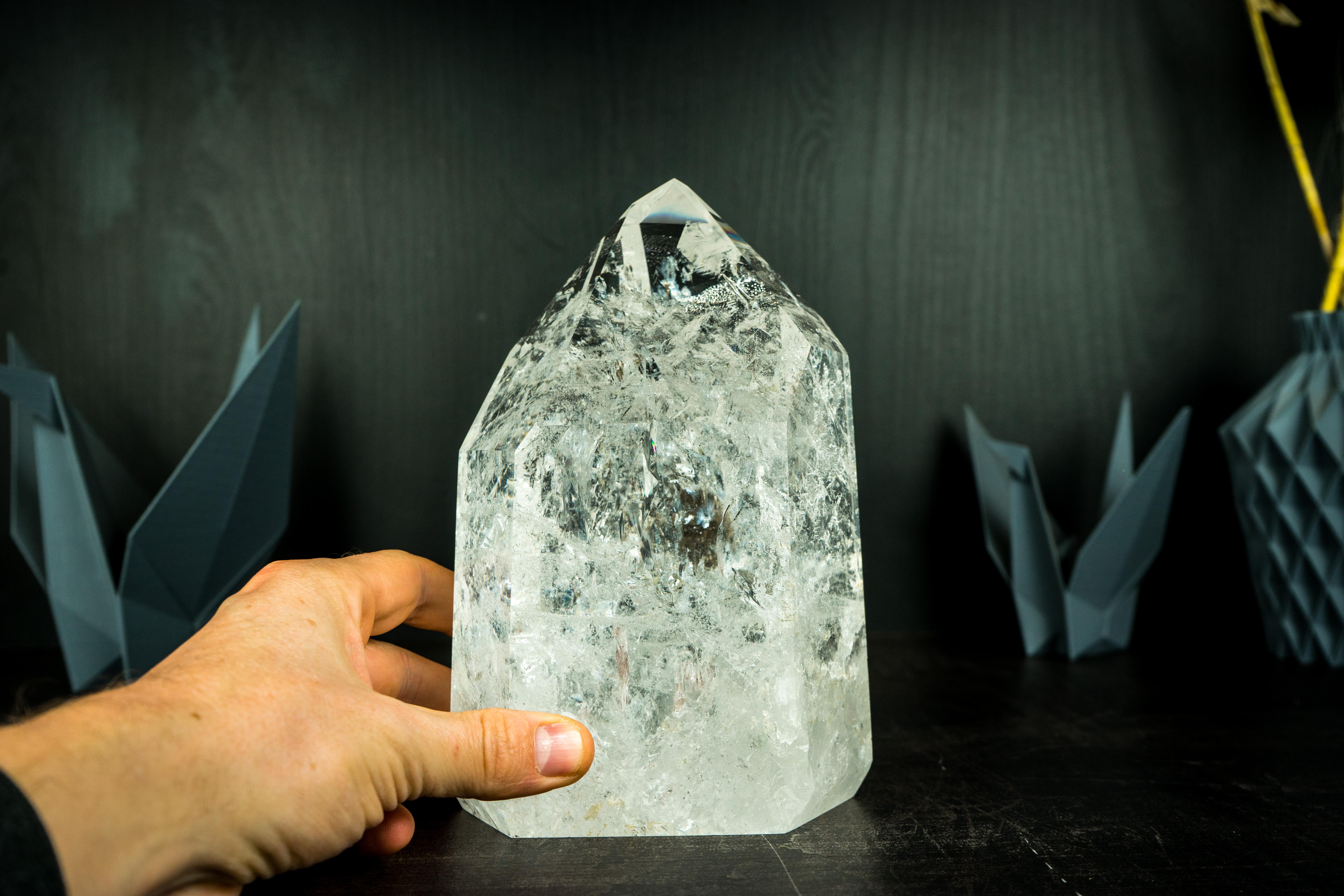 Großer natürlicher Klarquarzturm mit hochkarätigem Klarkristall von Diamantina im Angebot 1