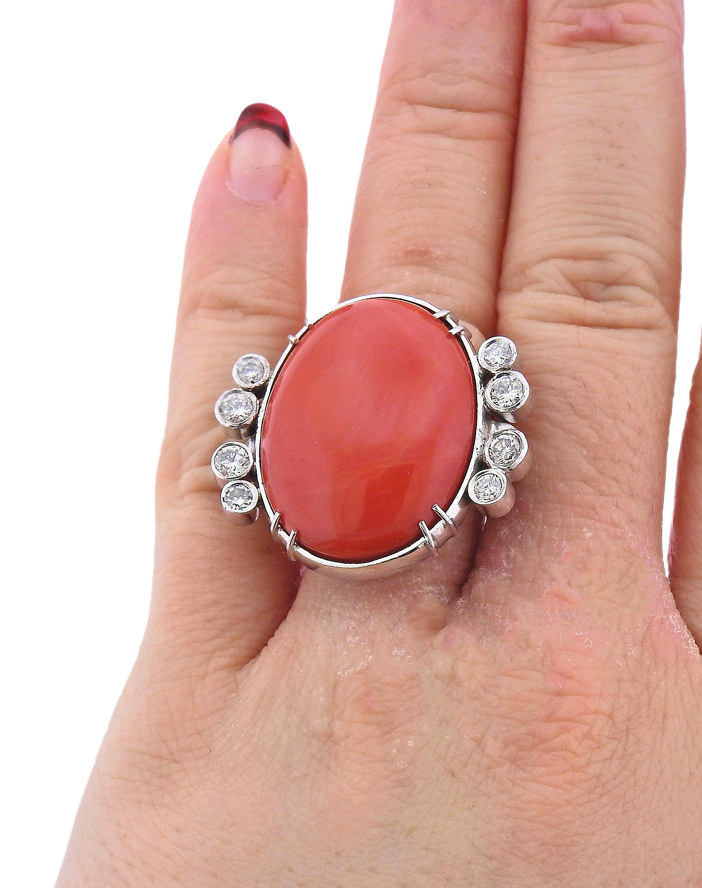 Large Natural Coral Diamond Gold Cocktail Ring In Excellent Condition For Sale In New York, NY