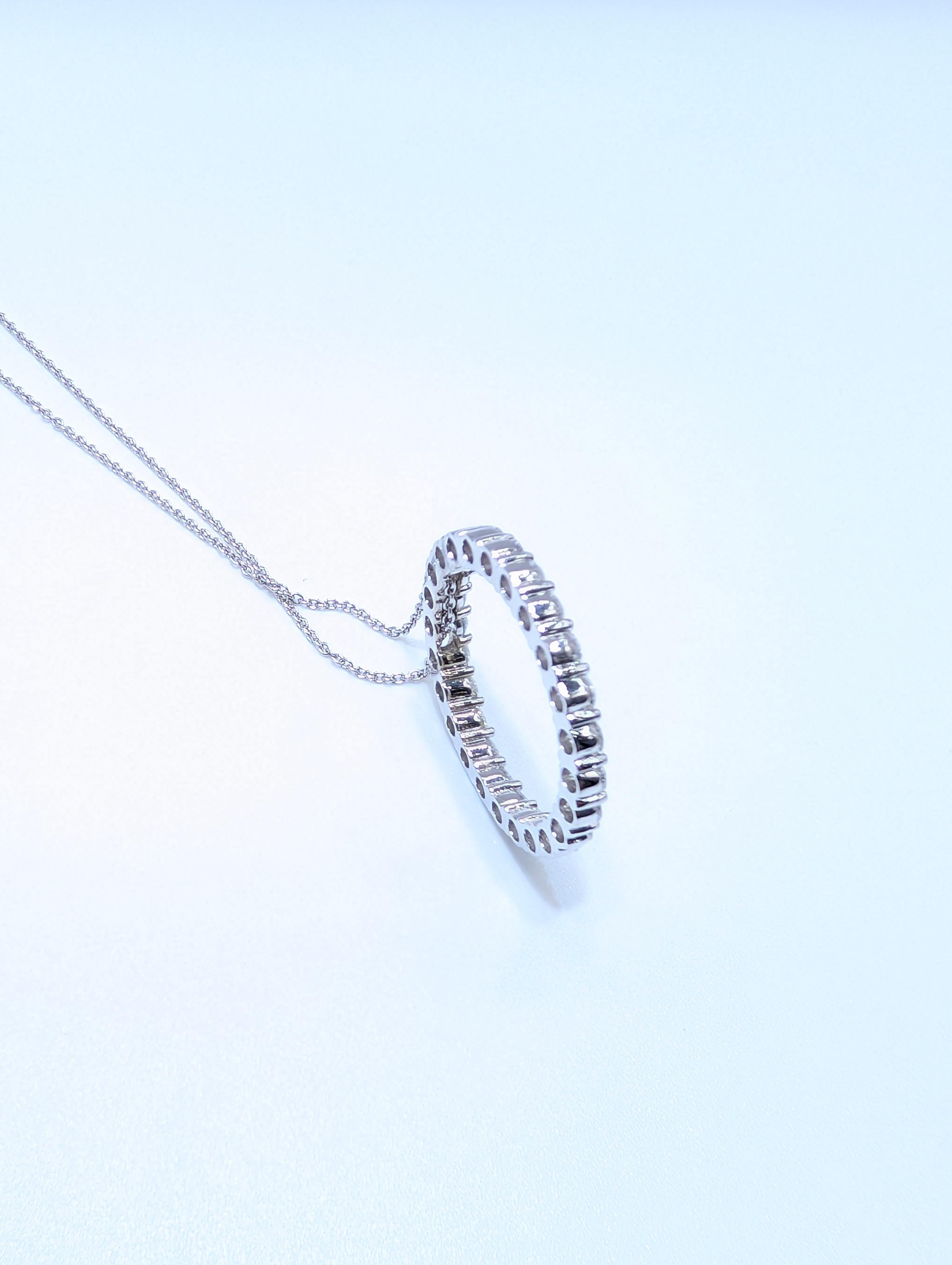 Large Natural Diamond Circle Pendant, Circle of Love Pendant in White Gold For Sale 1