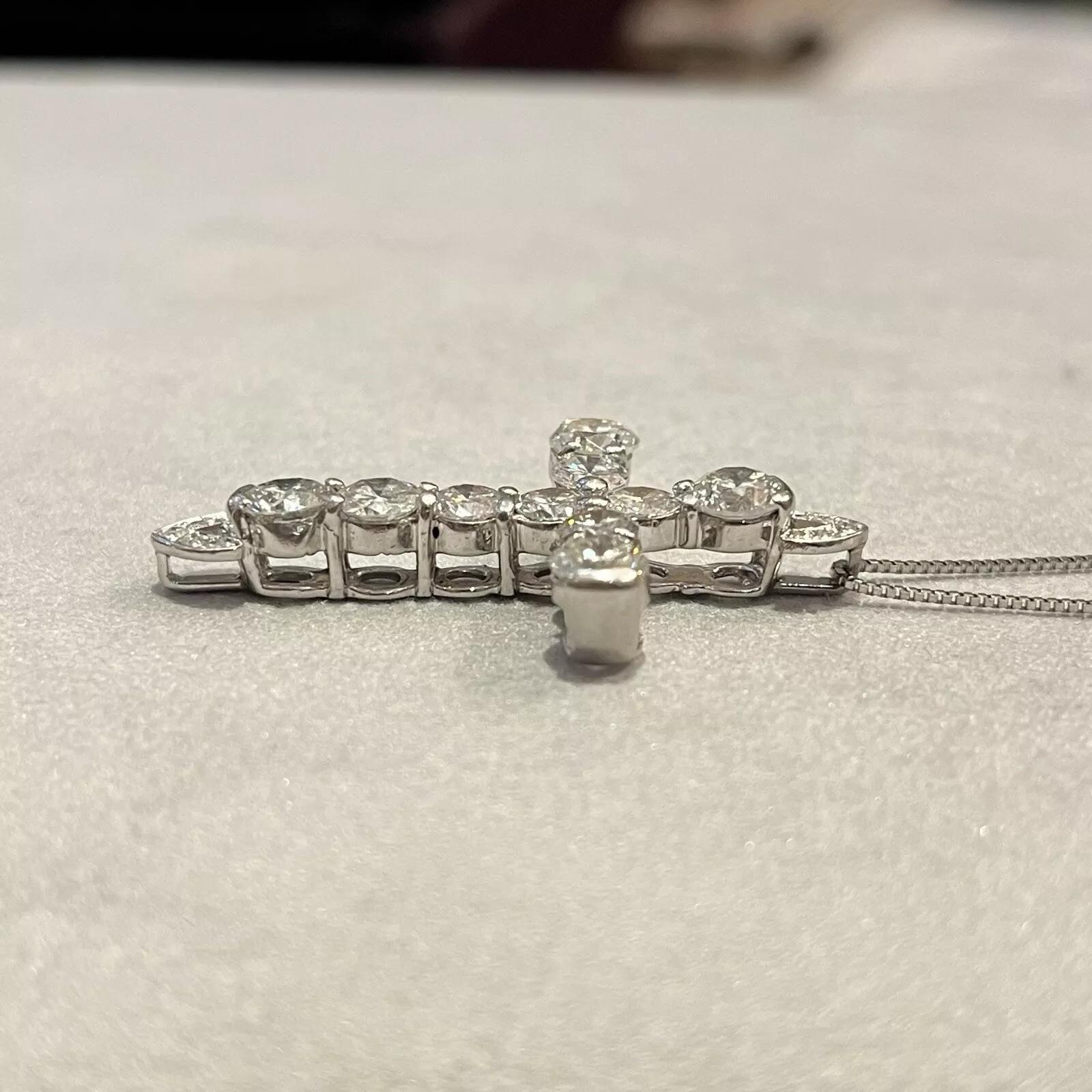 Women's or Men's Large Natural Diamond Cross Pendant Necklace 4.30 carat total weight in Platinum For Sale