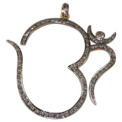 Ciondolo grande in argento sterling ossidato con pavé di diamanti Nature, con ciondolo Ohm om
