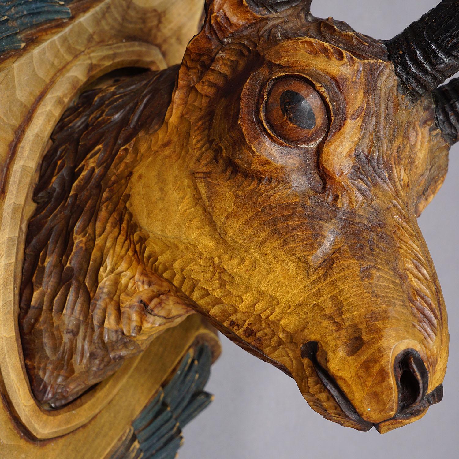 Large Naturalistic Black Forest Carved Chamois Head, ca. 1930s In Good Condition In Berghuelen, DE