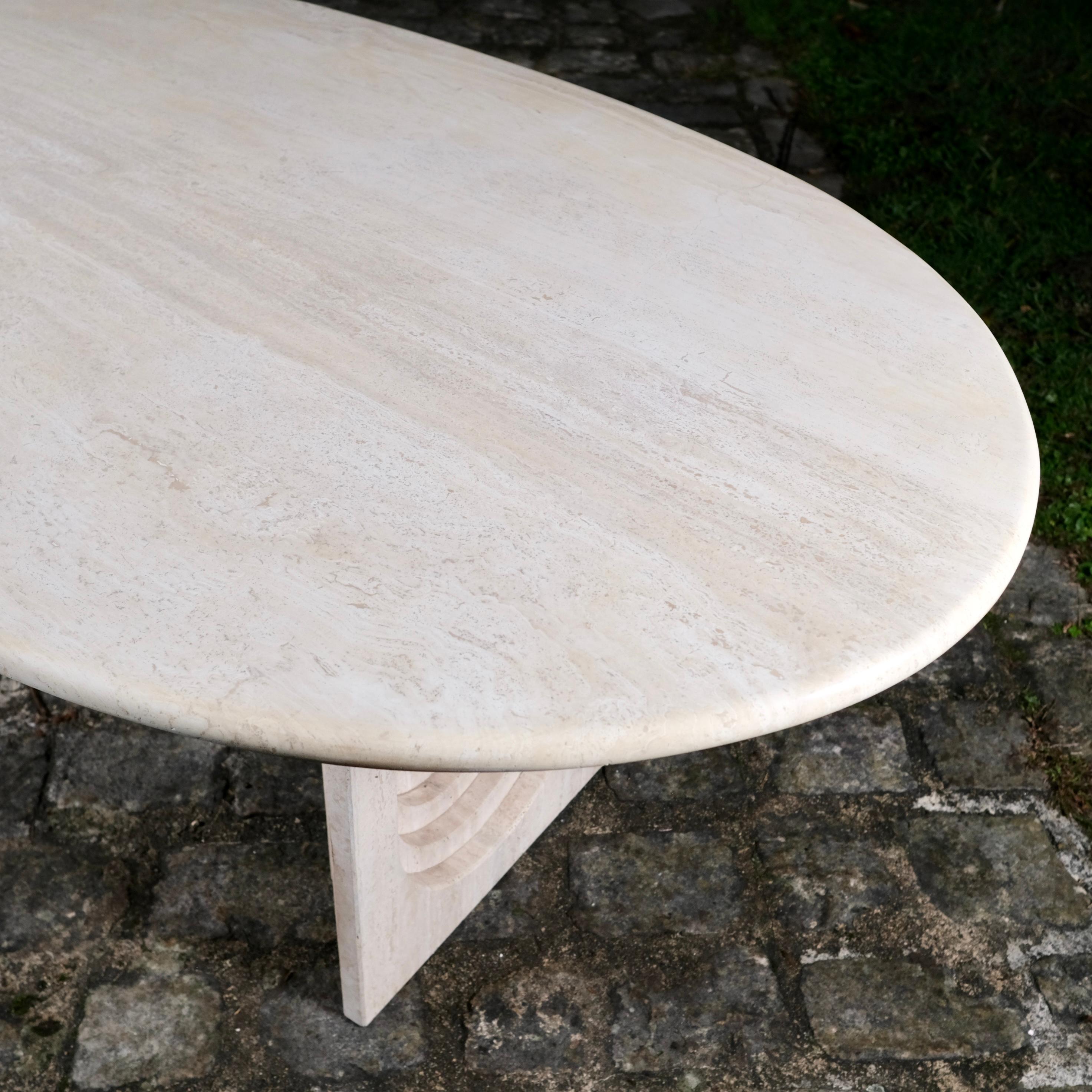 Travertin Grande table en travertin Naxos de Modus Studio pour Cattelan Italia, 1988