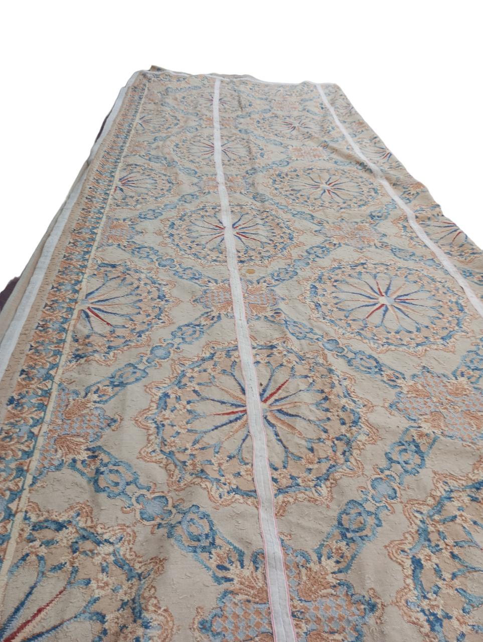 Großer Nadelspitze-Teppich 670x 430 cm.  Vintage-Stil „Frankreichstil“ (1980)   im Angebot 6