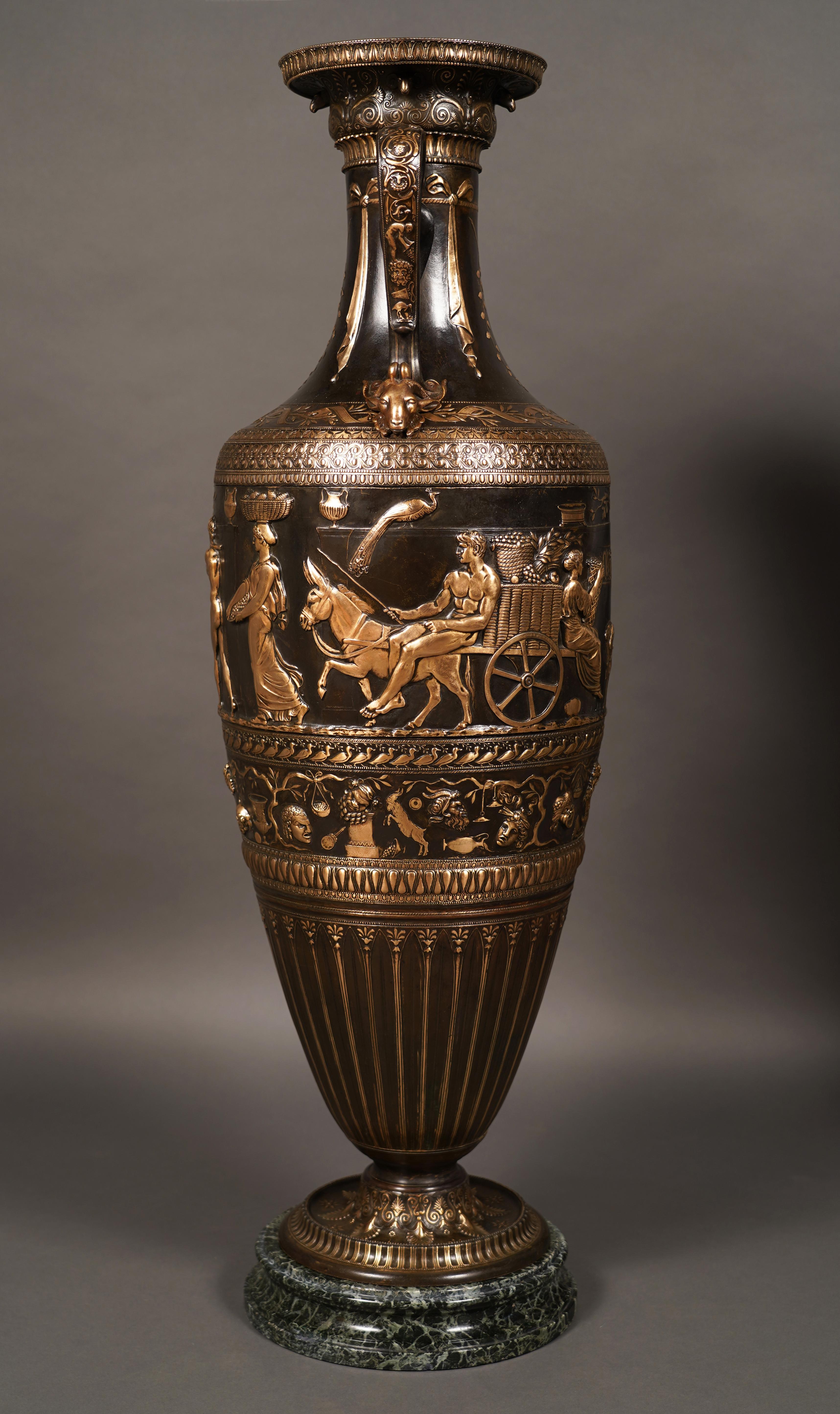 Français Grand vase néo-grec de F. Levillain & F. Barbedienne, France, datant d'environ 1890 en vente