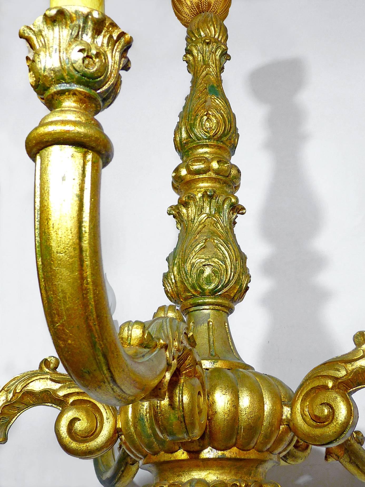 Large Neoclassic Wood Carved Gold Leaf Baroque Giltwood Five-Arm Chandelier In Excellent Condition In Coimbra, PT