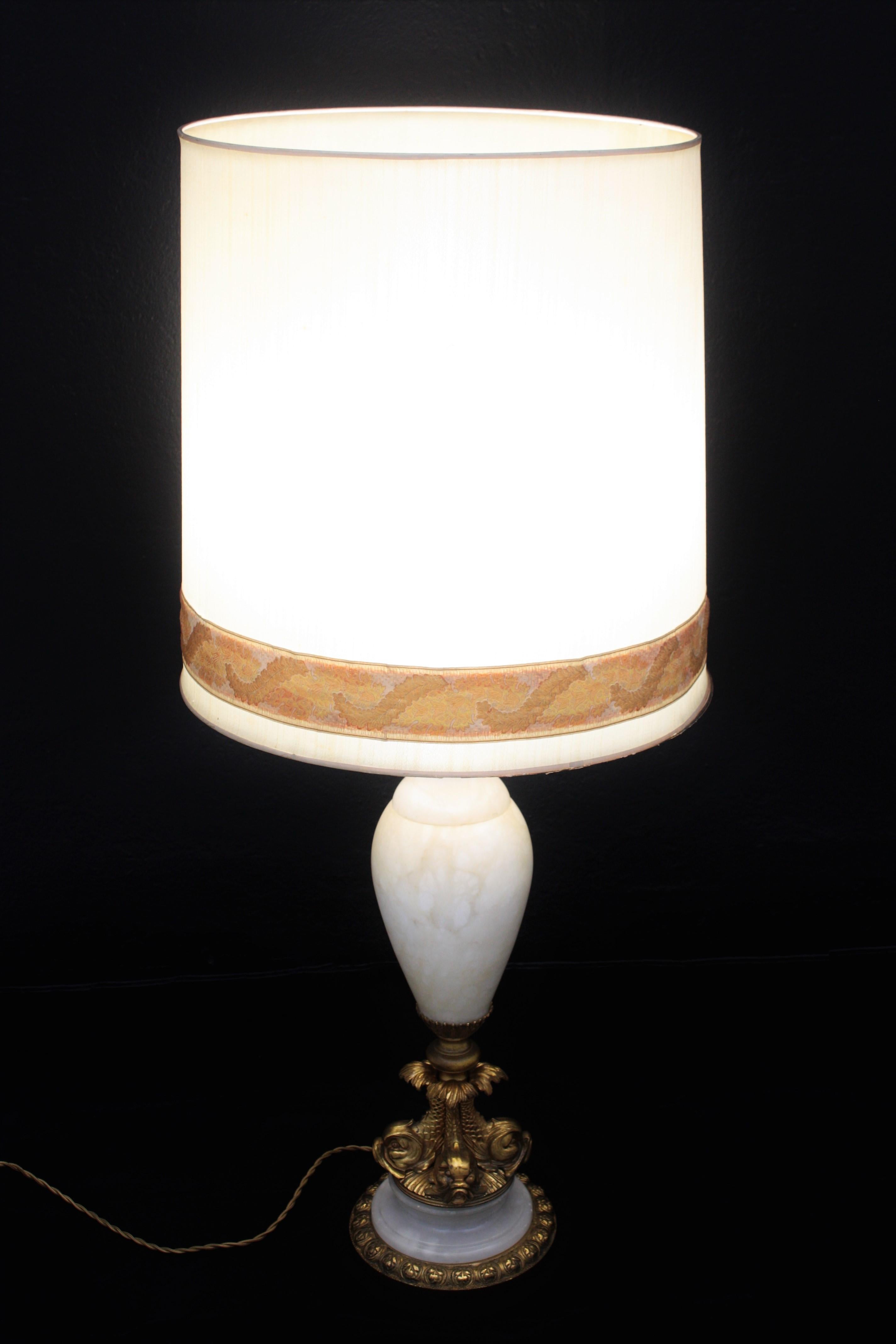 Neoclassical Alabaster Lamp with Gilt Bronze Ormolu Koi Fish Motifs For Sale 2