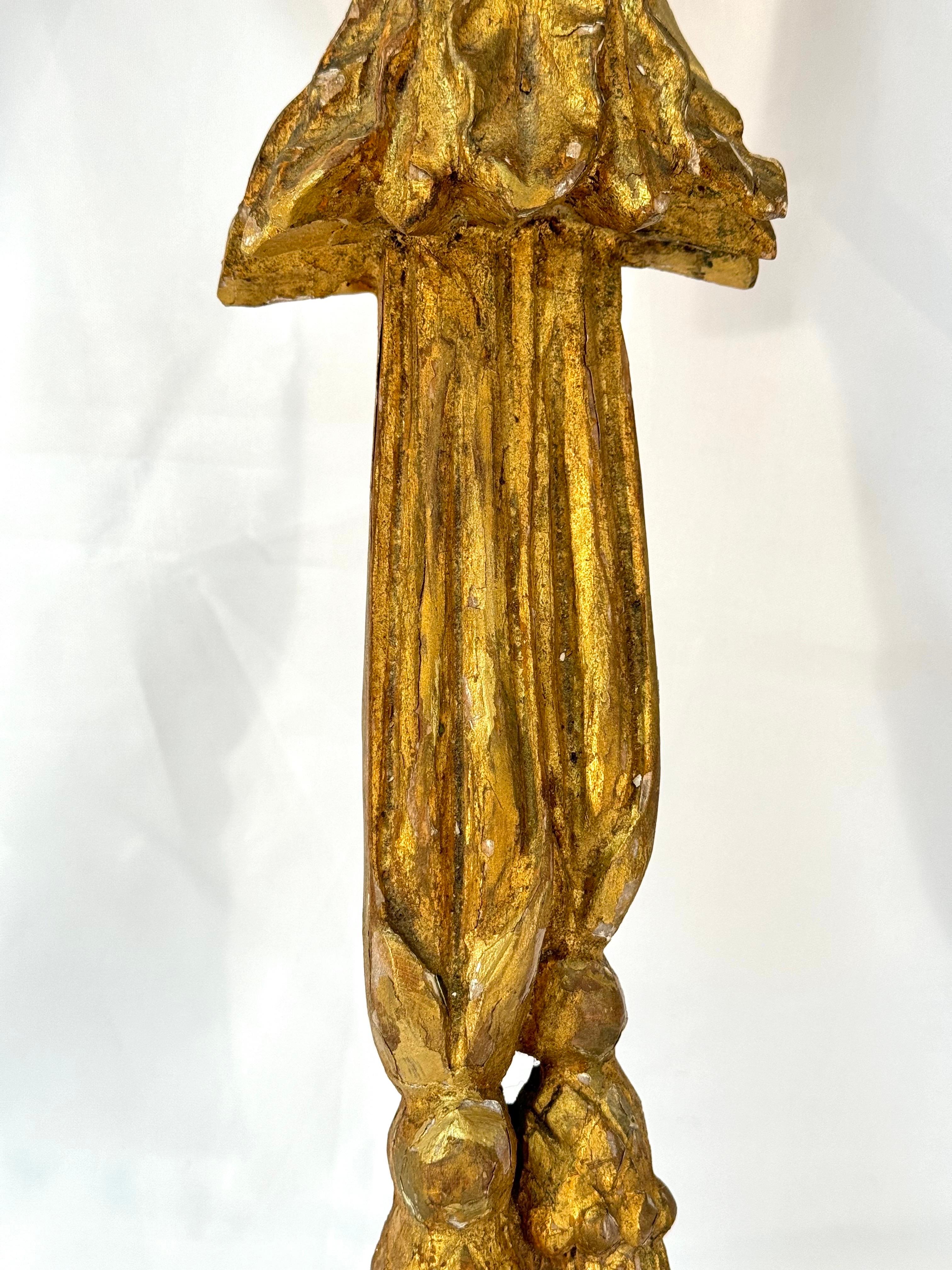 Large Neoclassical Gilt Wooden Eagle Sconce For Sale 7