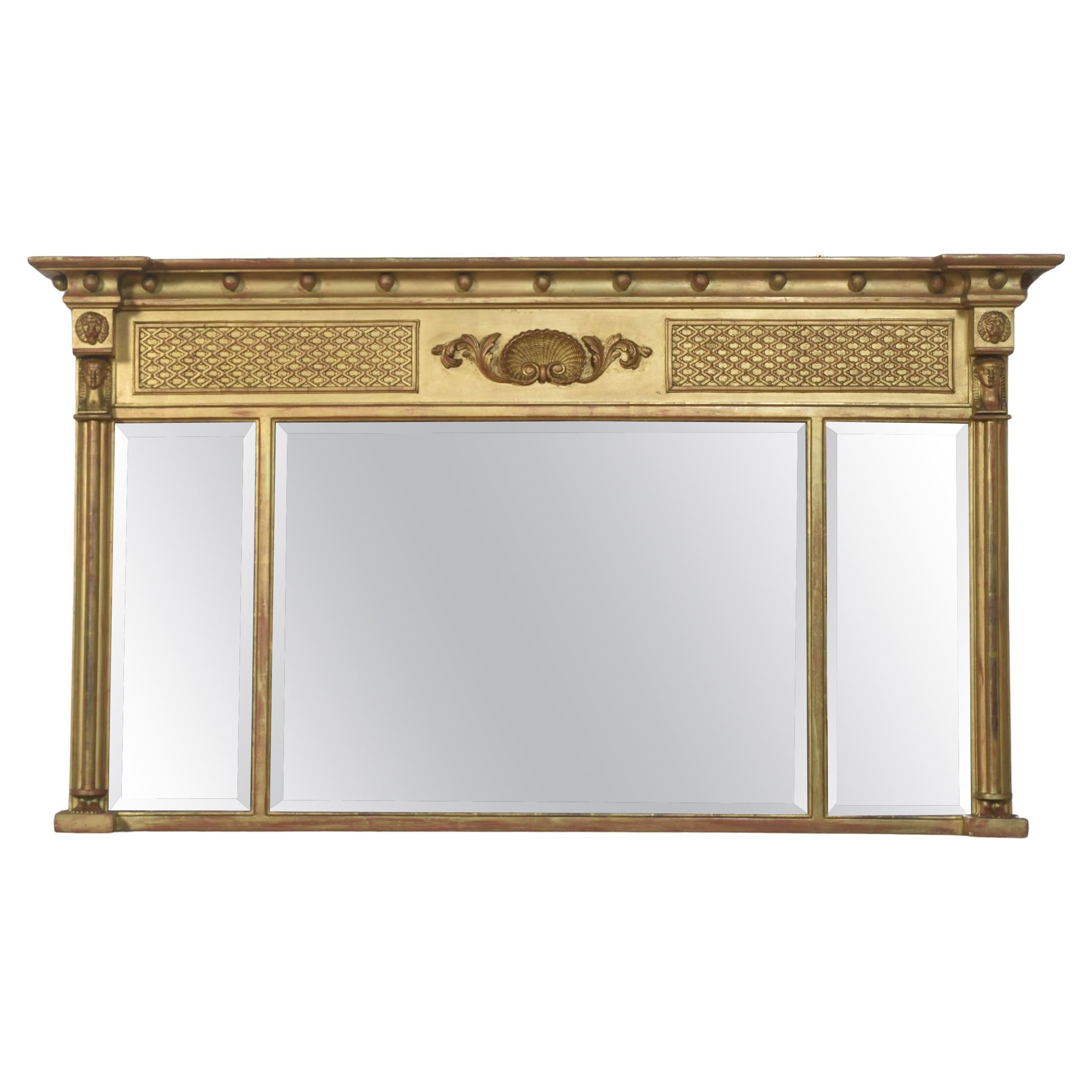 Grande specchio neoclassico in legno dorato a sovrastampo in vendita