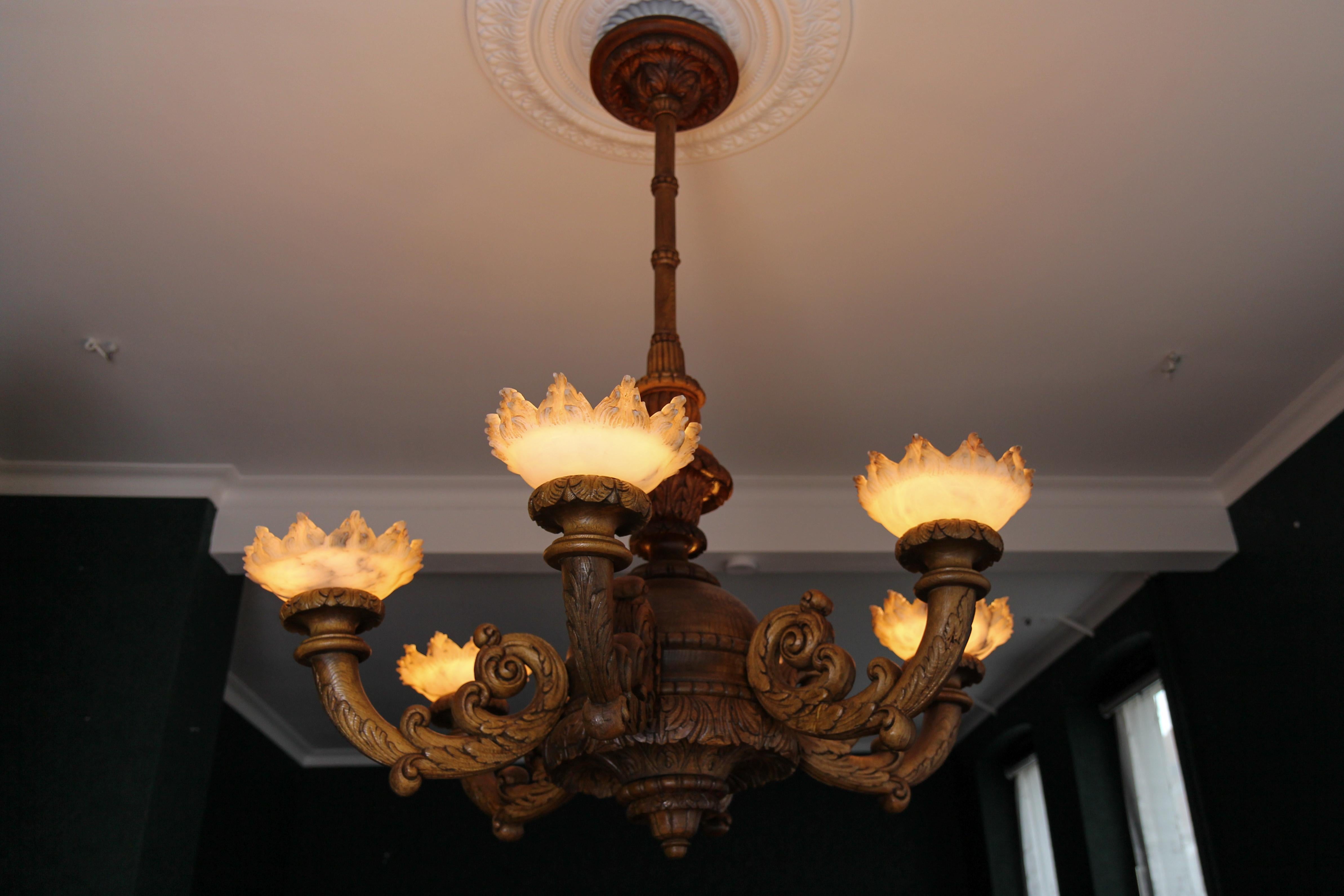 Large Neoclassical Style Carved Oakwood and Alabaster Chandelier, 1920s For Sale 6