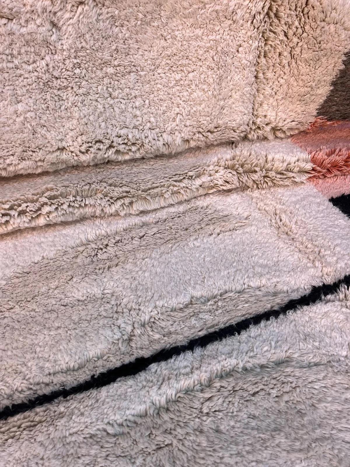 Contemporary Large Neutral Pastel Abstract Modern Moroccan Beni M'Rirt Handwoven Wool Rug For Sale