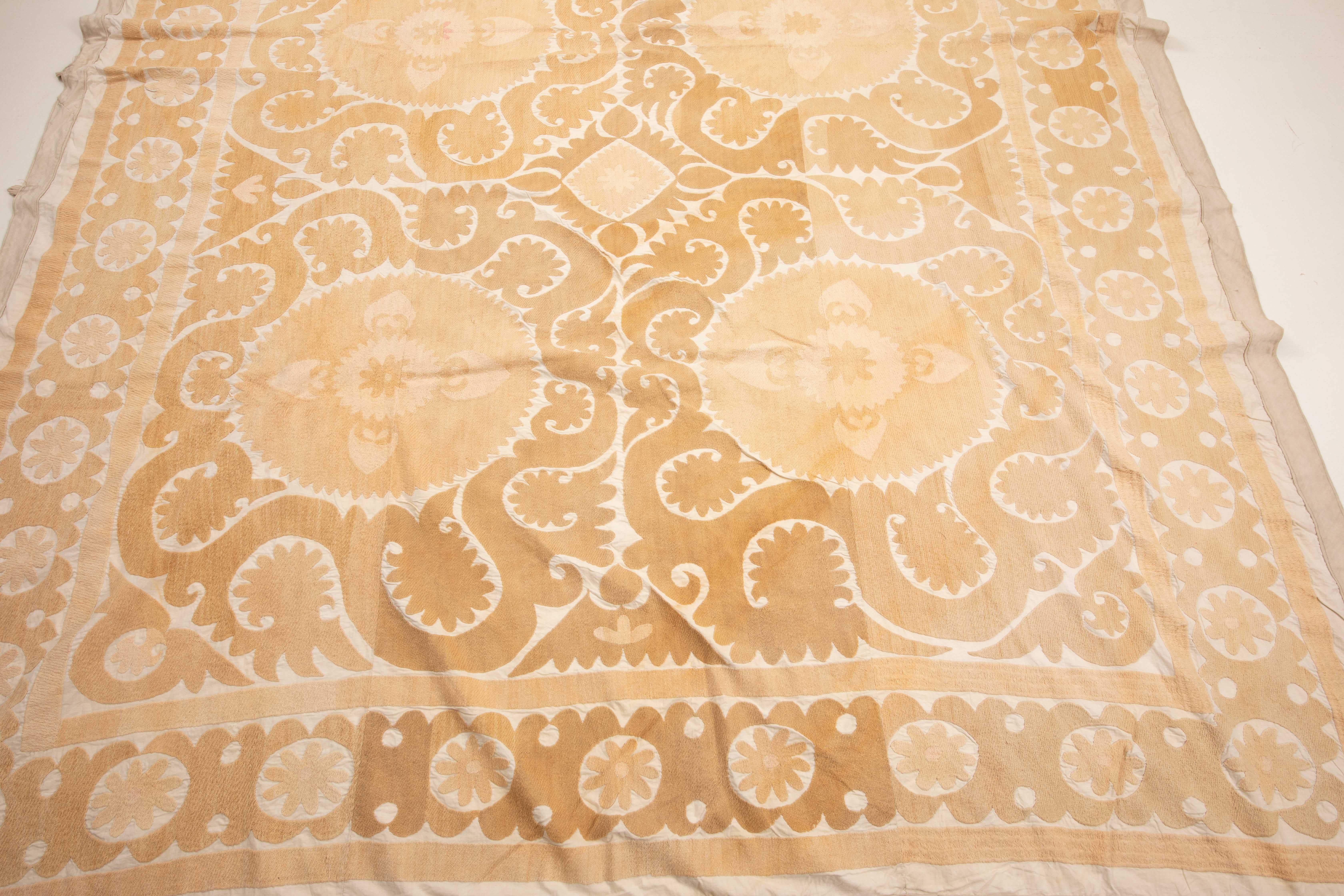 Embroidered Large Neutral Suzani from Samarkand, Uzbekistan, 1960s For Sale