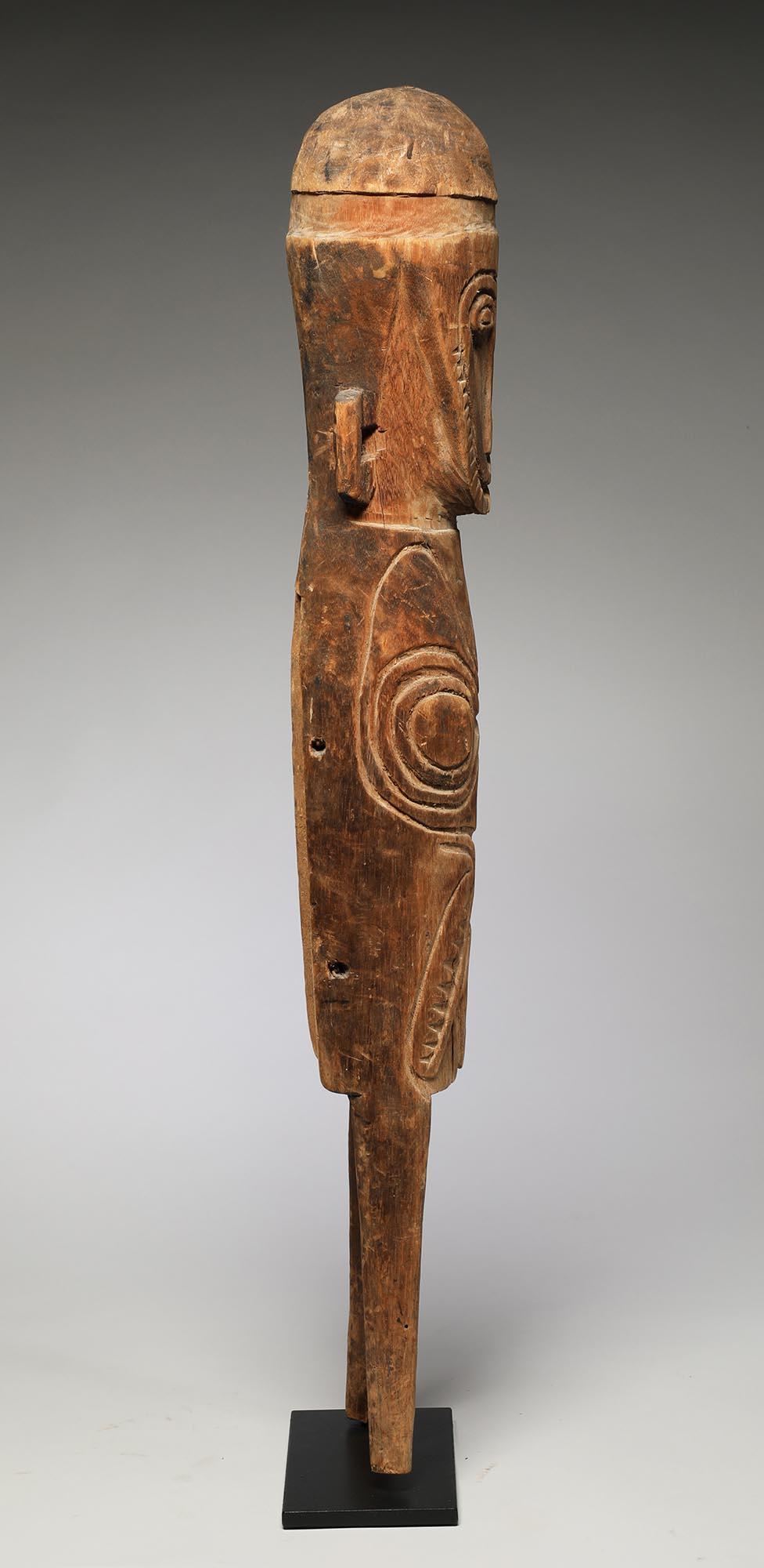 Large New Guinea Stylized Wood Figure Papuan Gulf, Geometric Face and Body In Fair Condition In Point Richmond, CA