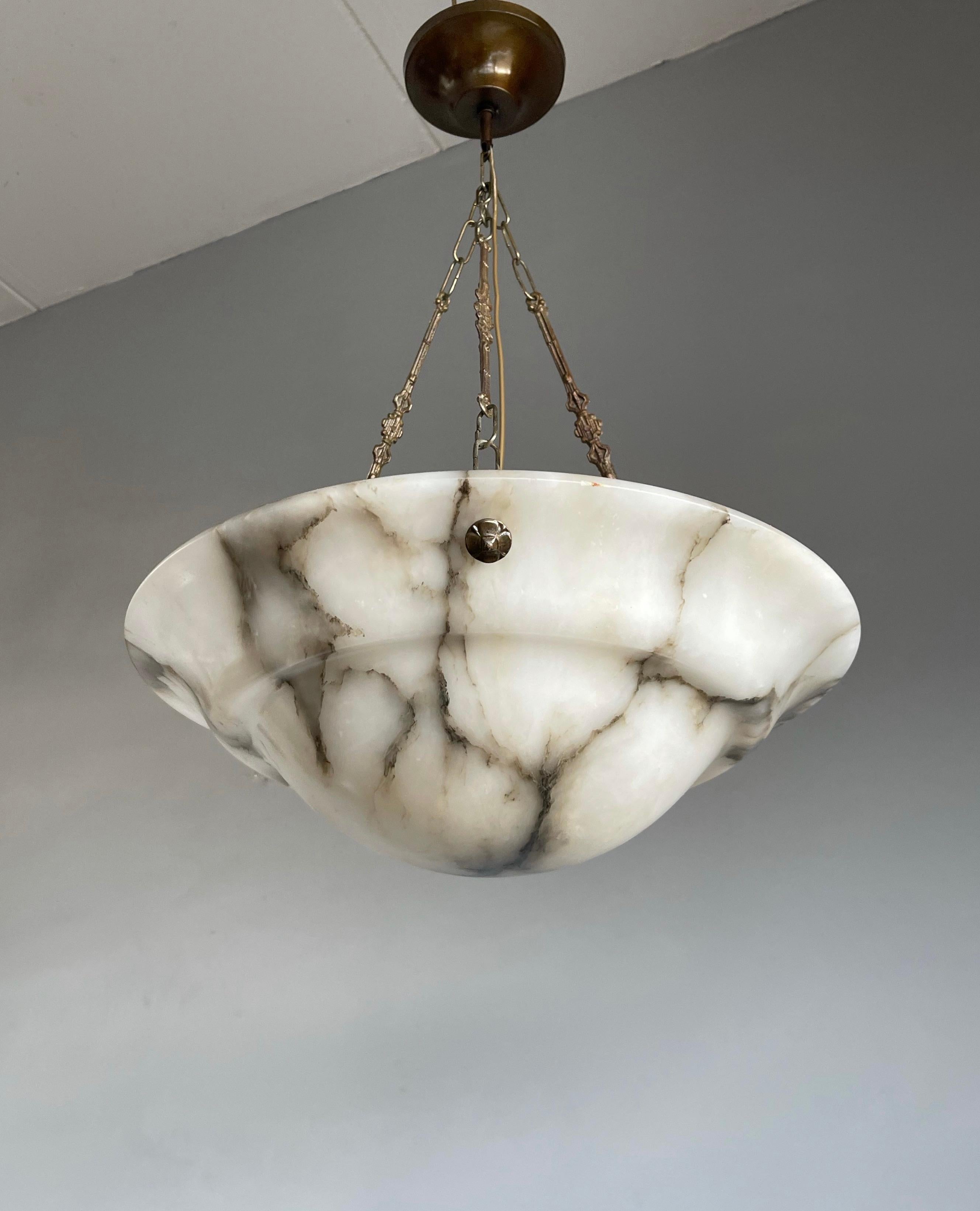 Large & Nicely Balanced Art Deco White & Black Alabaster Pendant Light / Fixture In Excellent Condition In Lisse, NL
