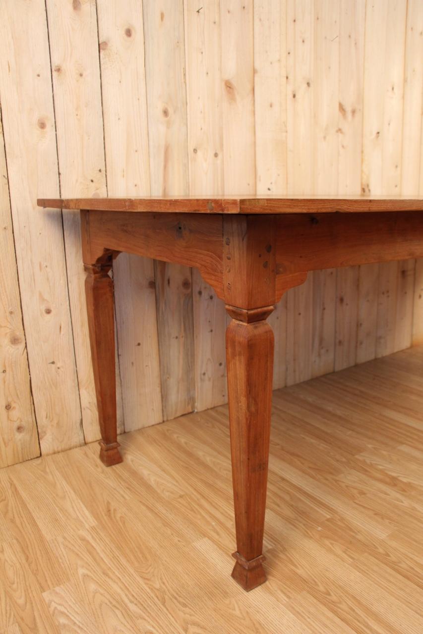 Large Nineteenth Dining Table In Good Condition In charmes, FR