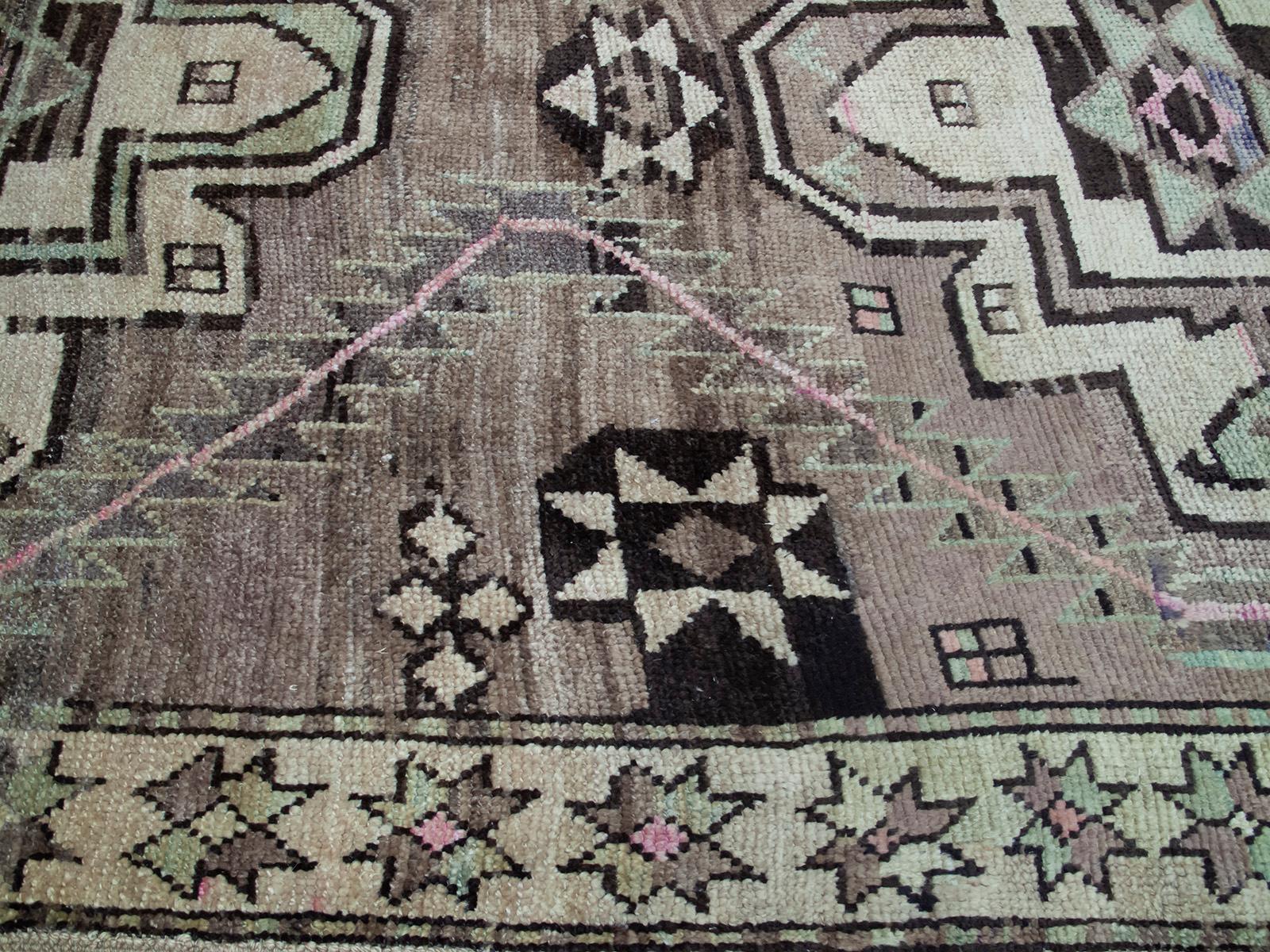 20th Century Large Northeast Anatolian Carpet (DK-116-15)