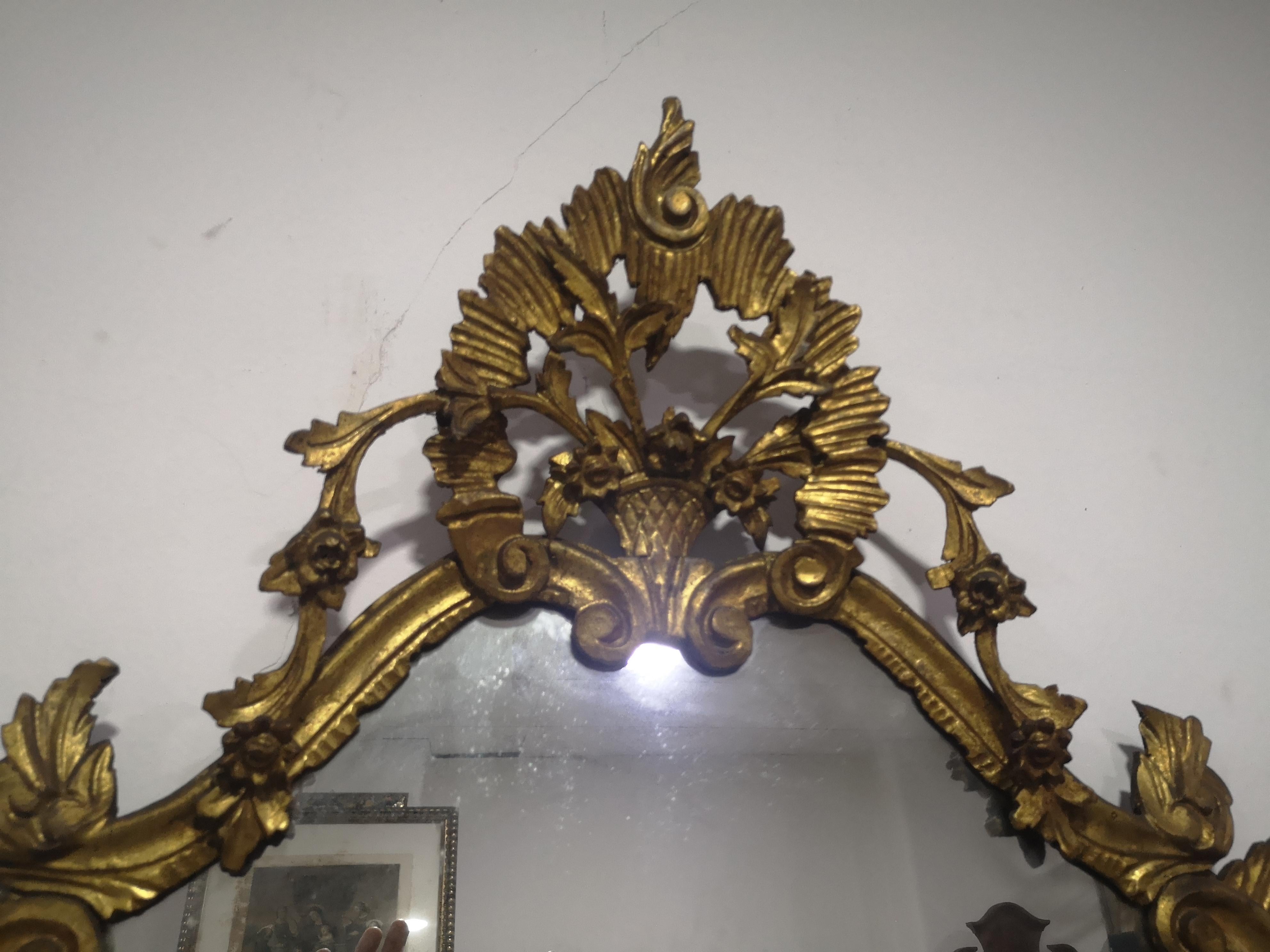 Large Nouveau mirror from the early 1900s In condizioni buone in vendita a Catania, IT