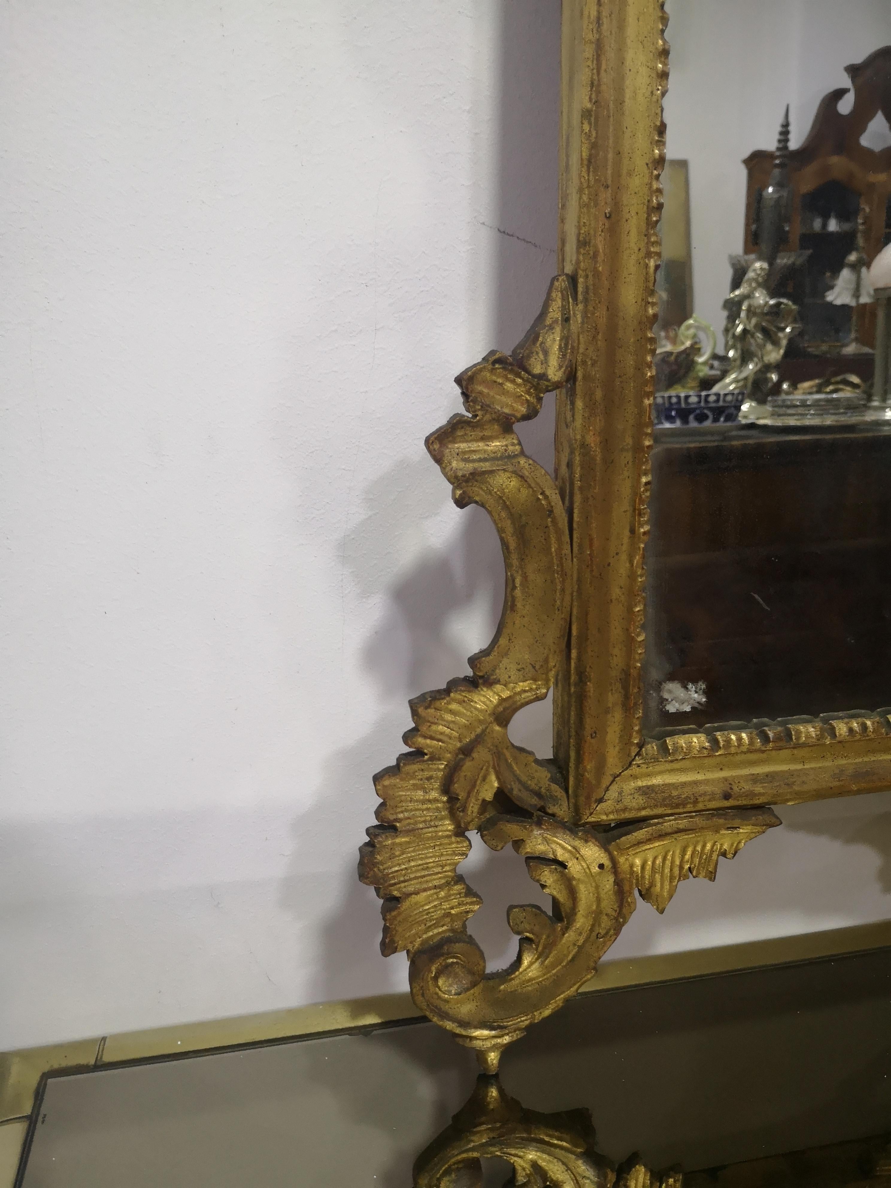 Legno Large Nouveau mirror from the early 1900s in vendita