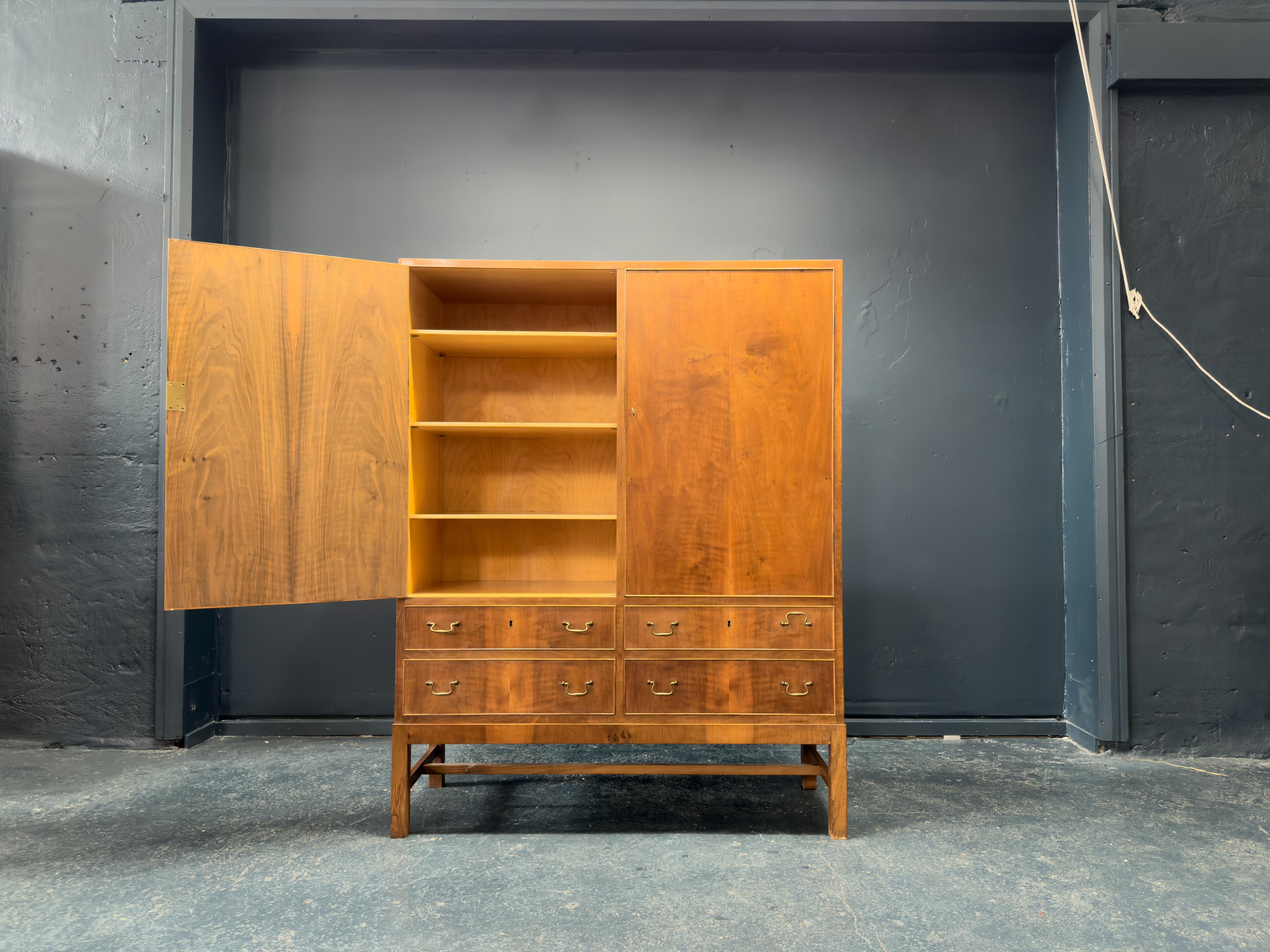 Danese Mobiletto grande in Wood Wood in vendita