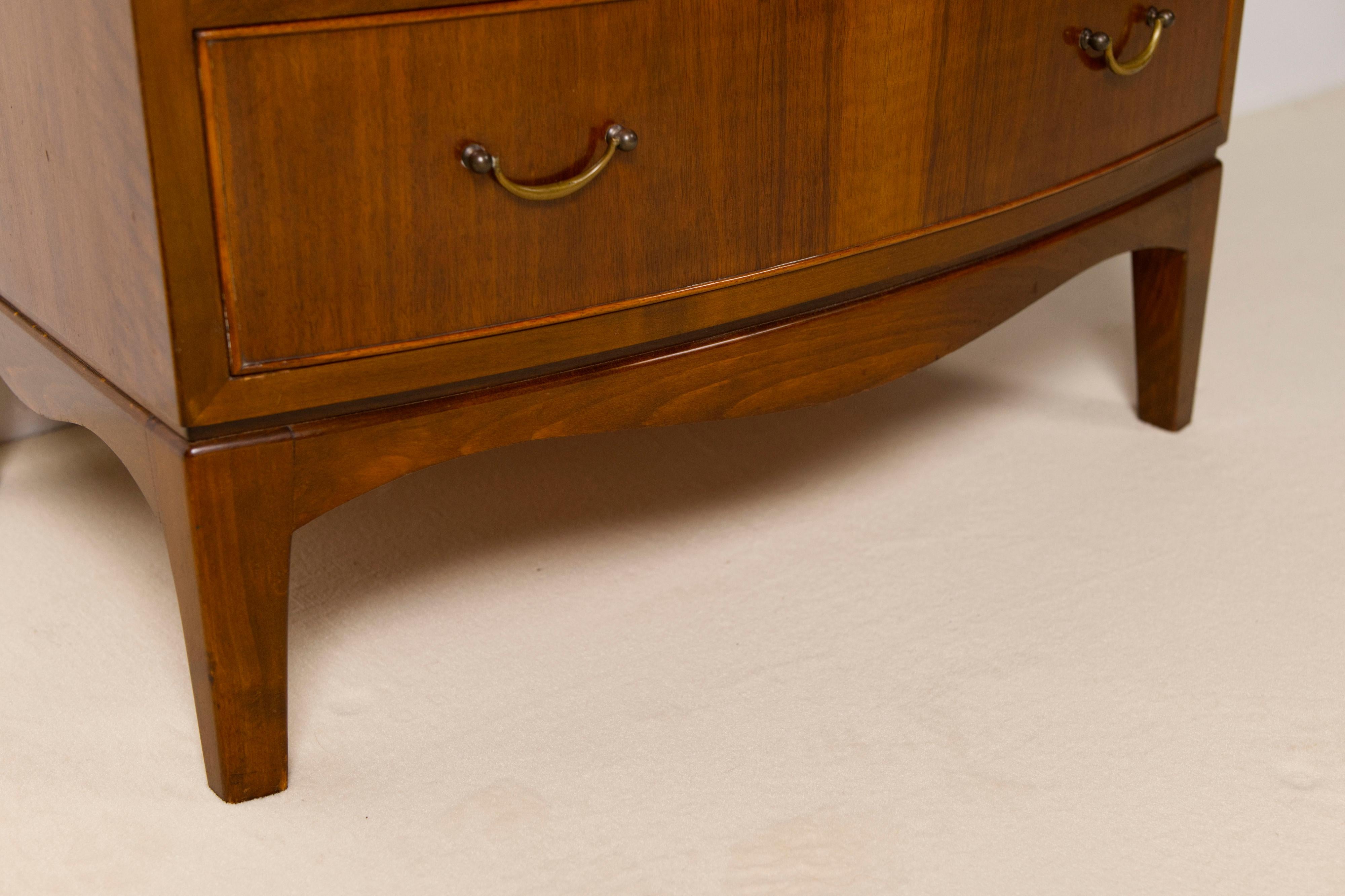 Grande commode en bois de noyer par Ole Wanscher, années 1940 en vente 3
