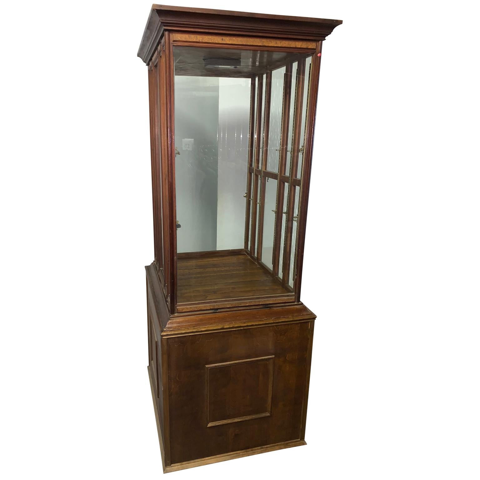 Large Oak 4 Fan Ribbon Display Cabinet on Later Stand In Good Condition In Haddonfield, NJ