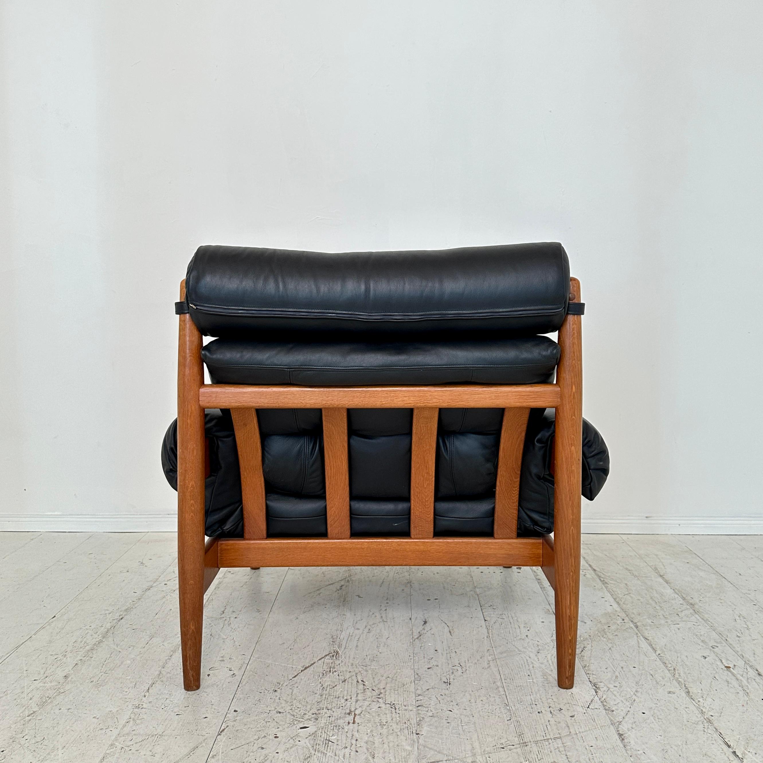 Large Oak and Black Leather Armchair by Eric Merthen , IRE Möbler, Sweden, 1960 5