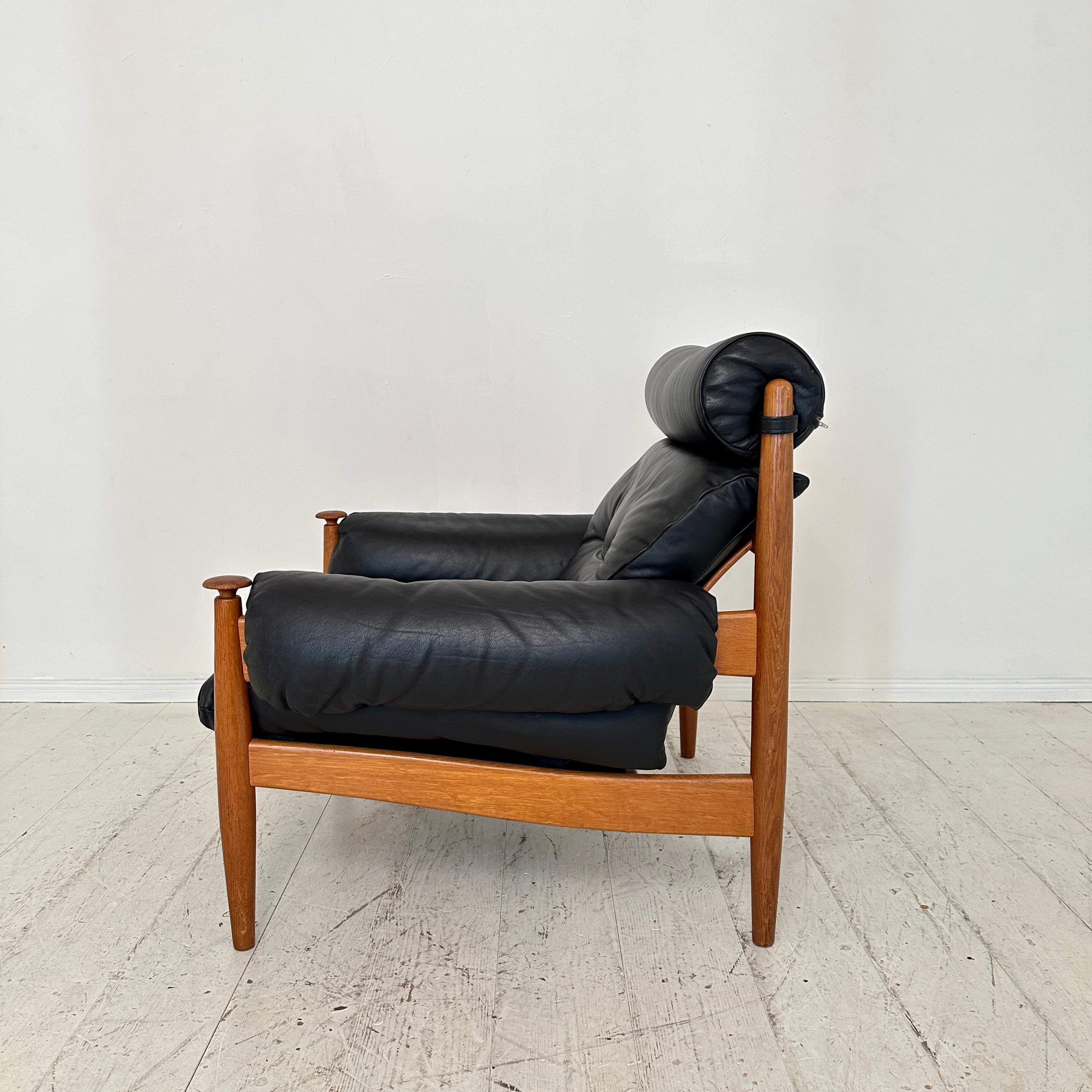 Large Oak and Black Leather Armchair by Eric Merthen , IRE Möbler, Sweden, 1960 In Good Condition In Berlin, DE