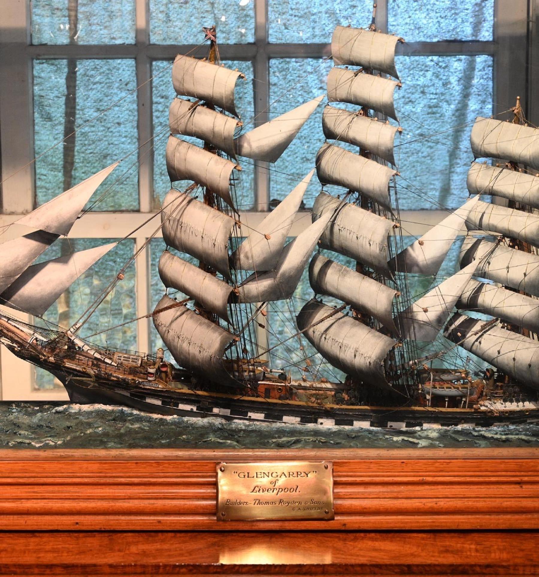 Large Oak and Glazed Cased Model of the Tea Clipper Glengarry in Full Sail For Sale 3