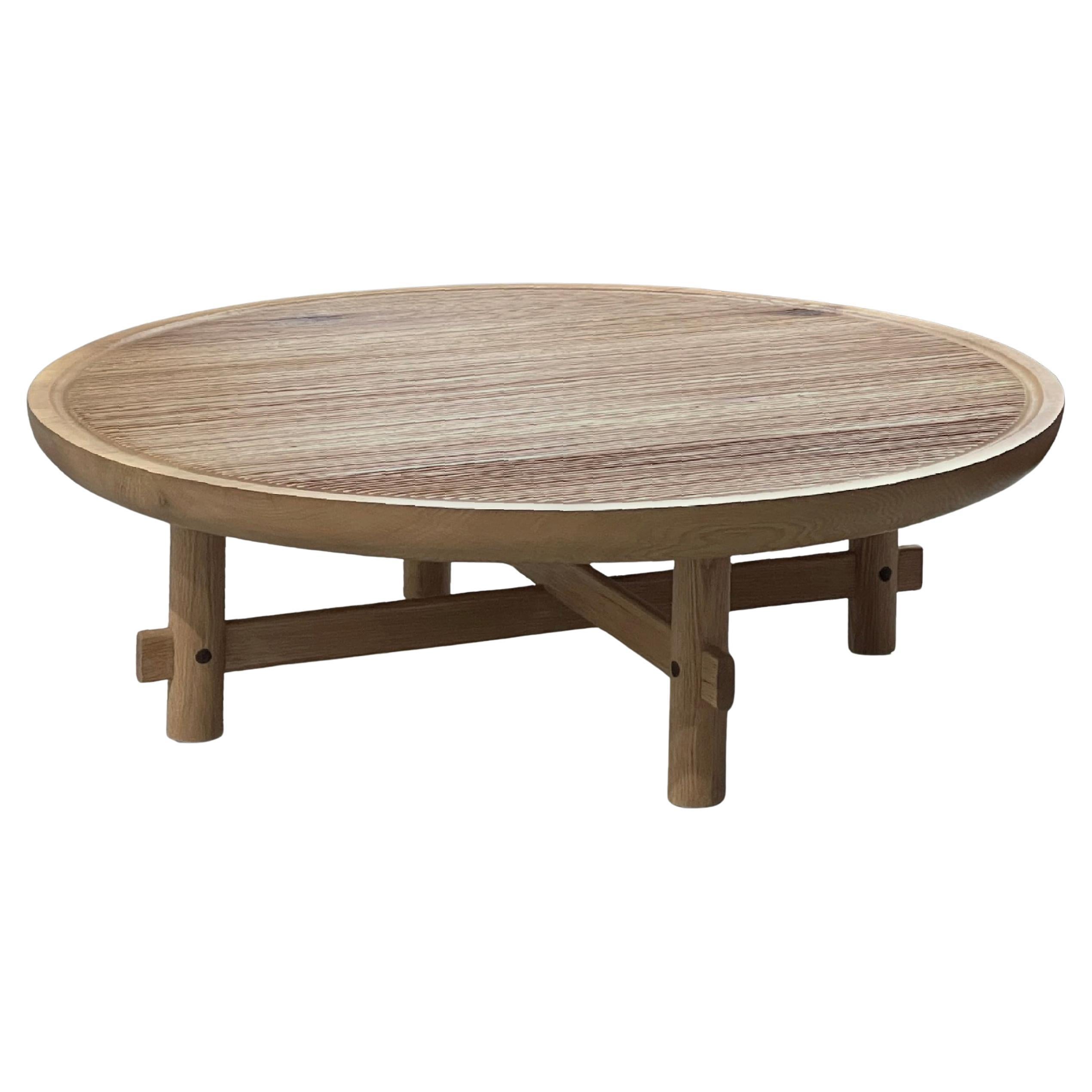 Grande table basse en bois de chêne et noyer Nature Tân An par ONON DETAILS