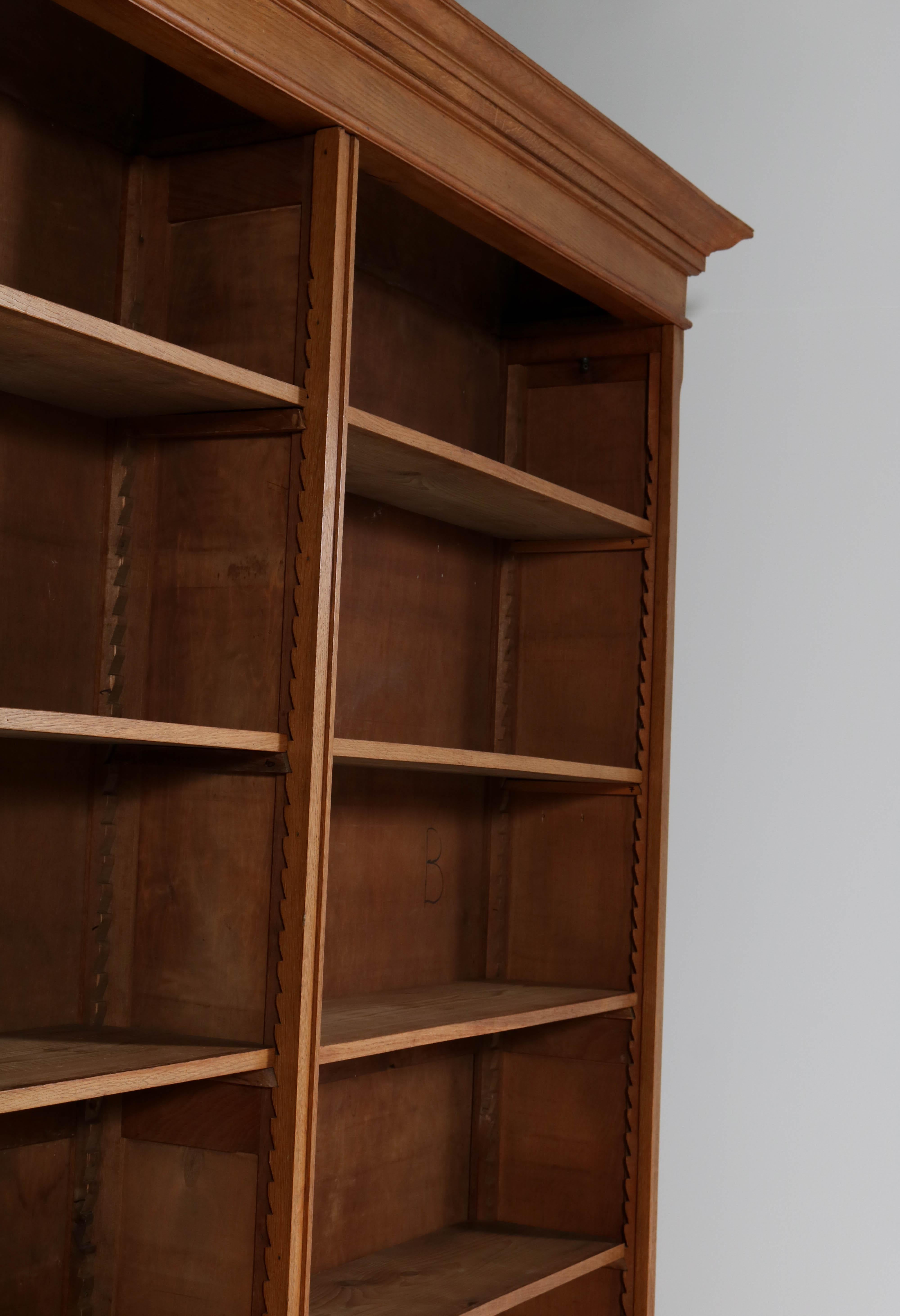 Large Oak Art Nouveau Library Open Bookcase, 1900s In Good Condition In Amsterdam, NL